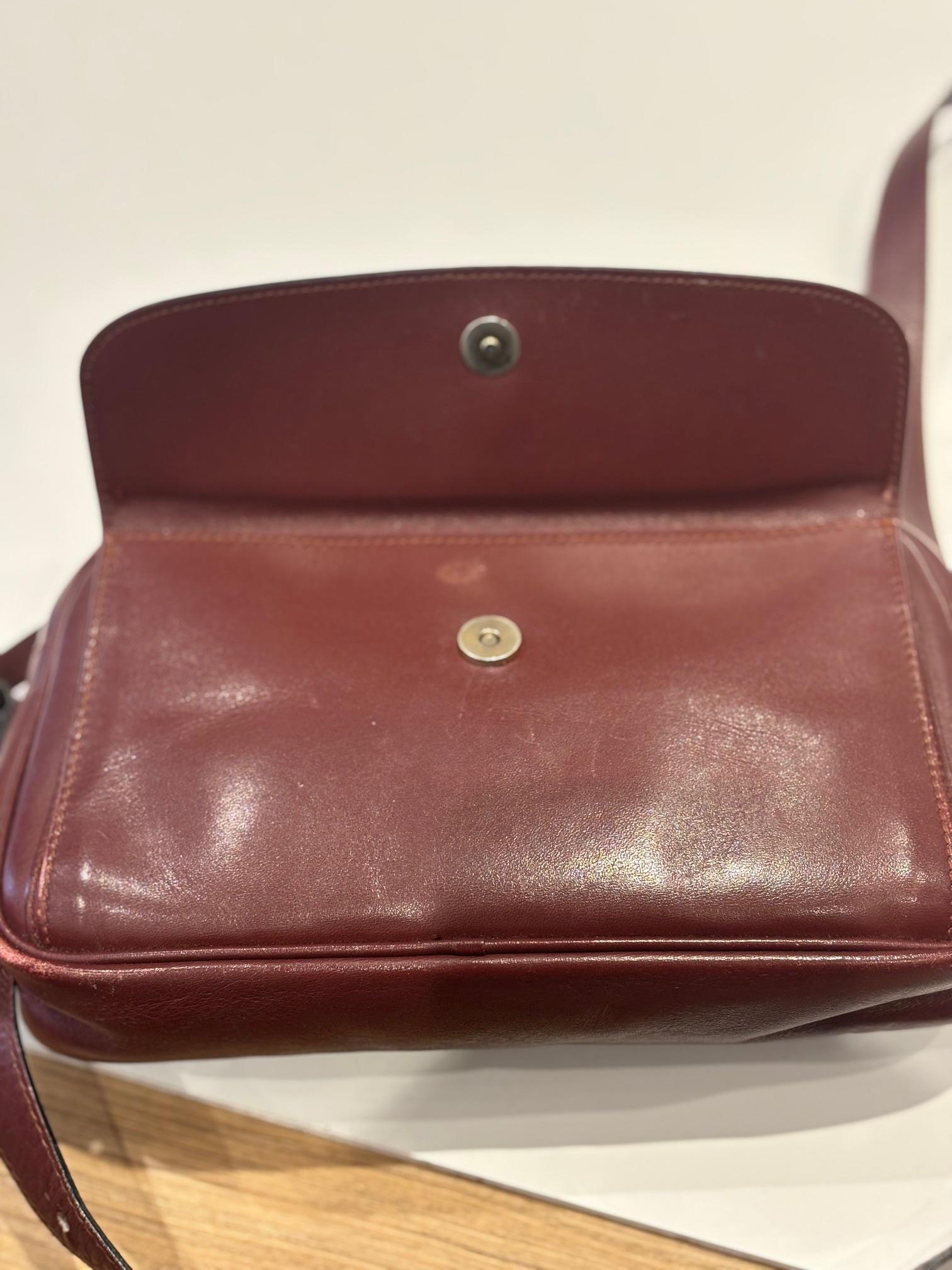 Must de Cartier Vintage Leather Crossbody in Bordeaux For Sale 1