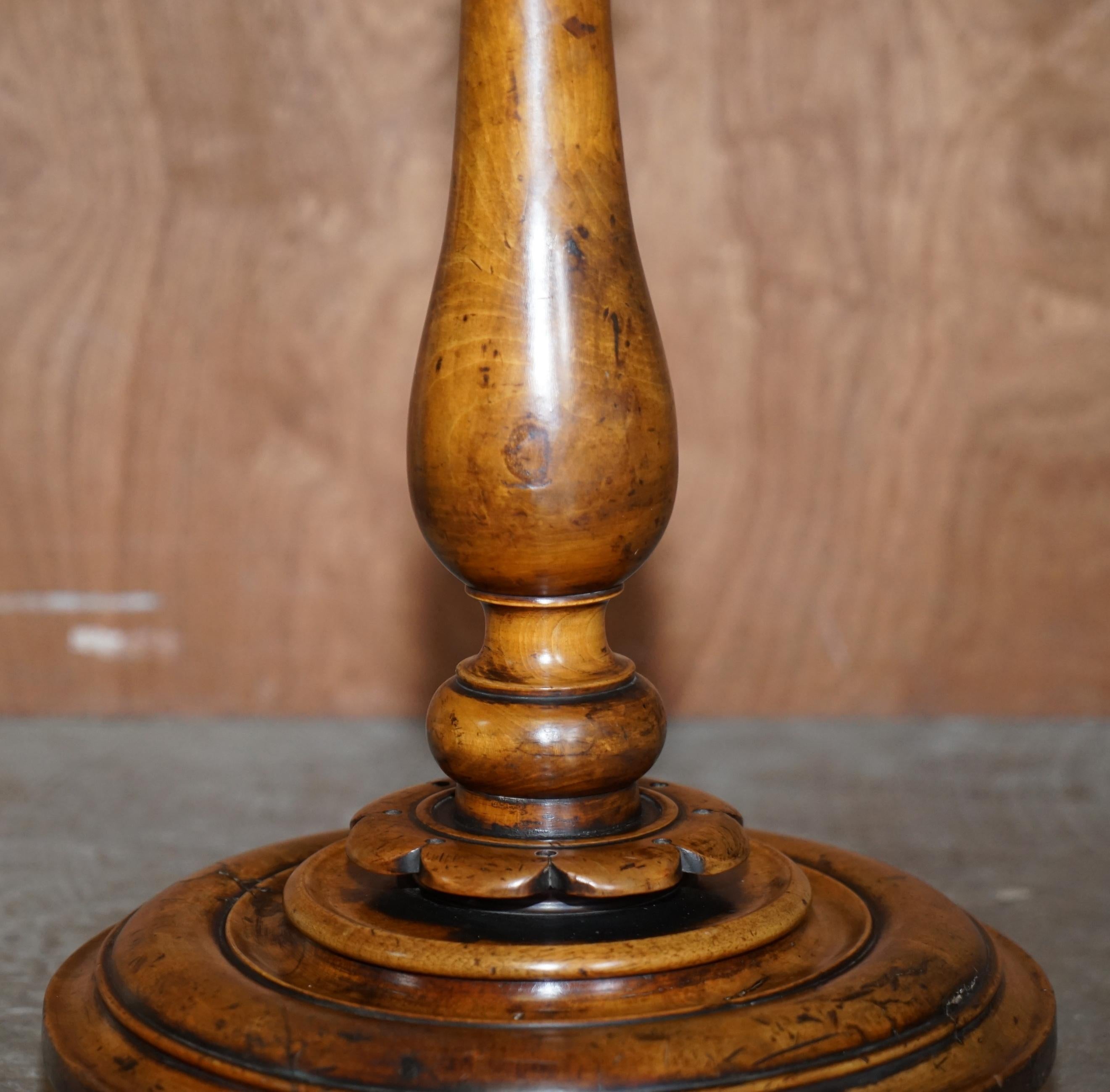Must See Fine Super Rare Original Victorian Pollard Oak Side End Lamp Wine Table For Sale 5