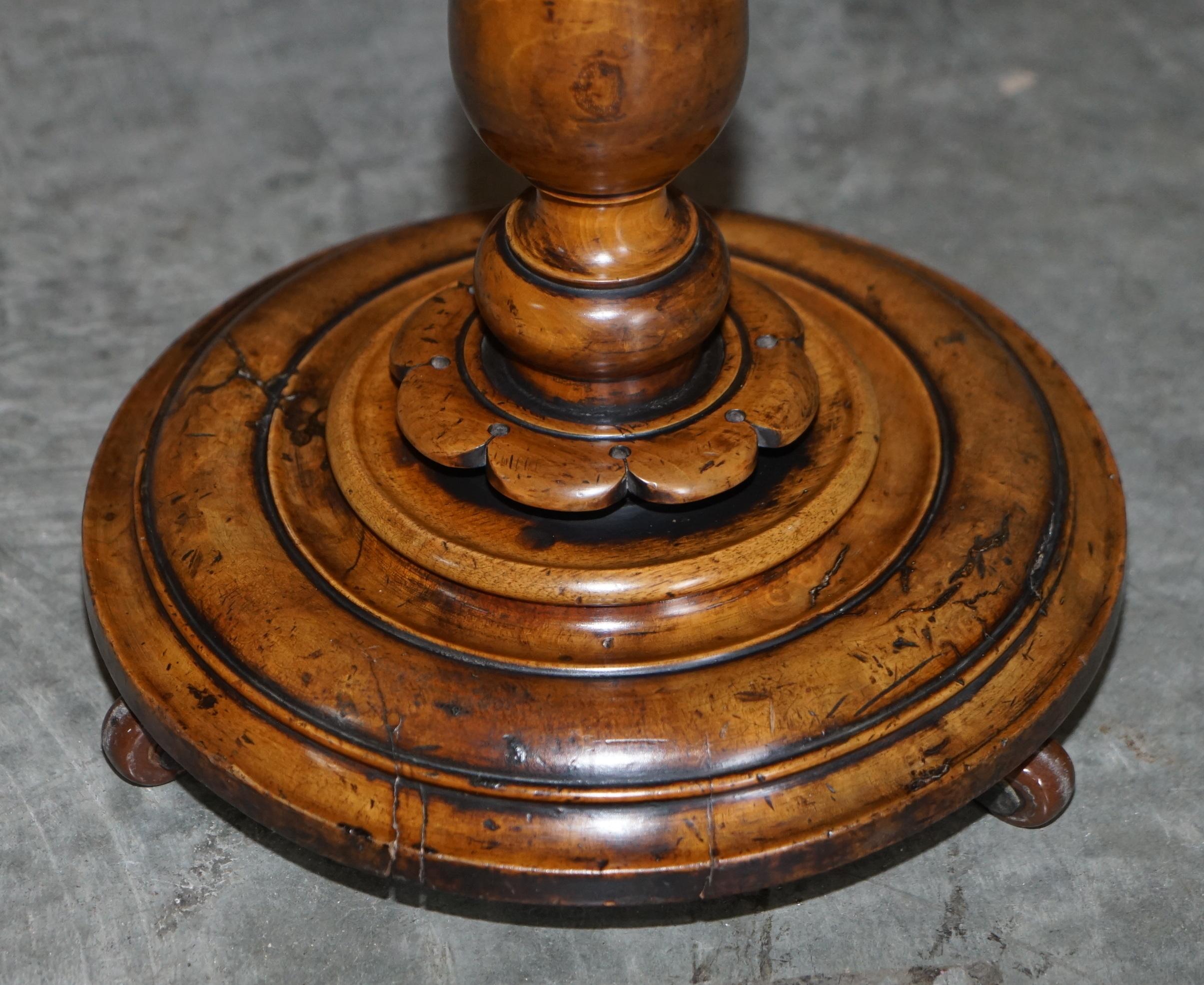 Must See Fine Super Rare Original Victorian Pollard Oak Side End Lamp Wine Table For Sale 6