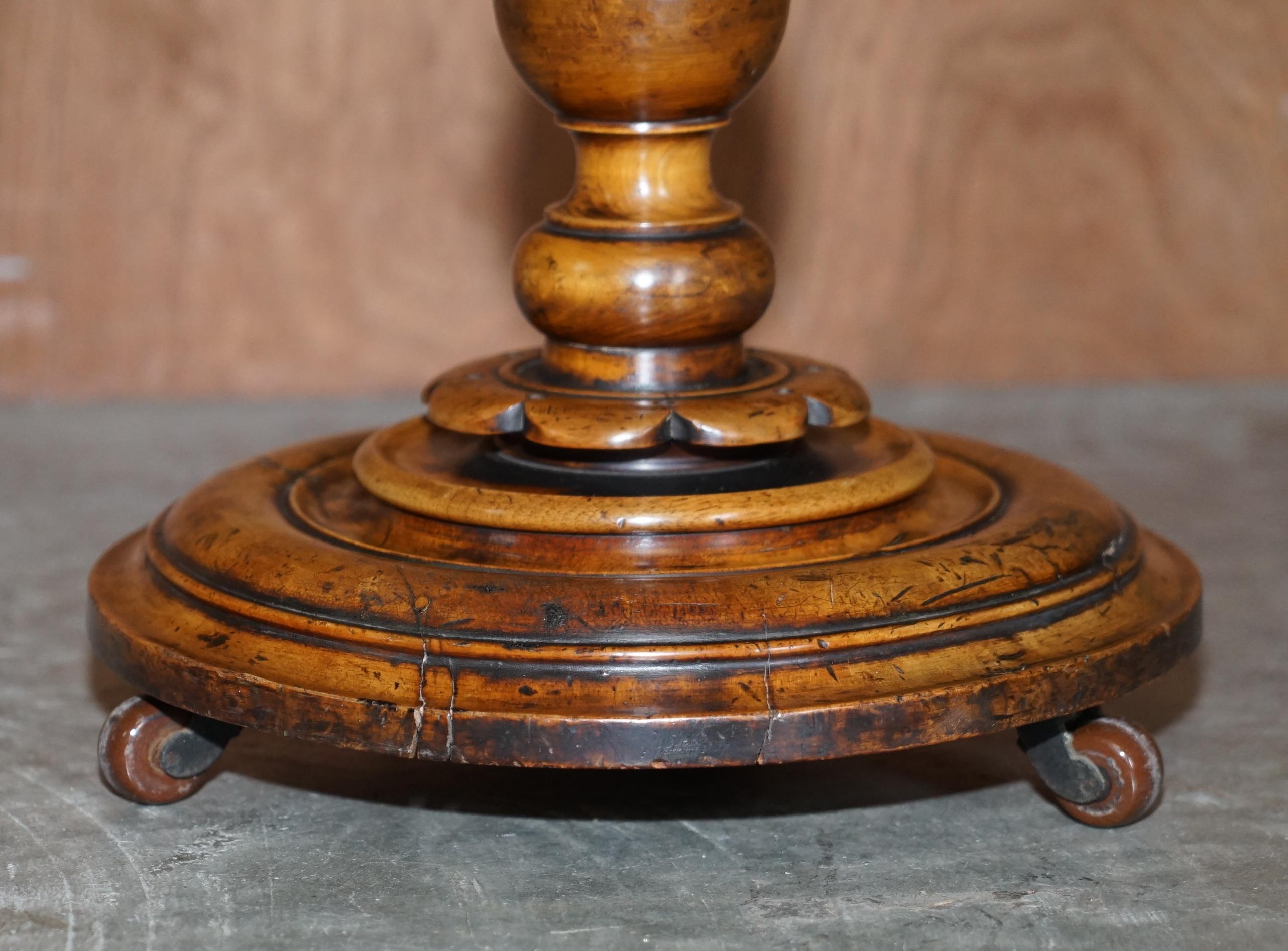 Must See Fine Super Rare Original Victorian Pollard Oak Side End Lamp Wine Table For Sale 7