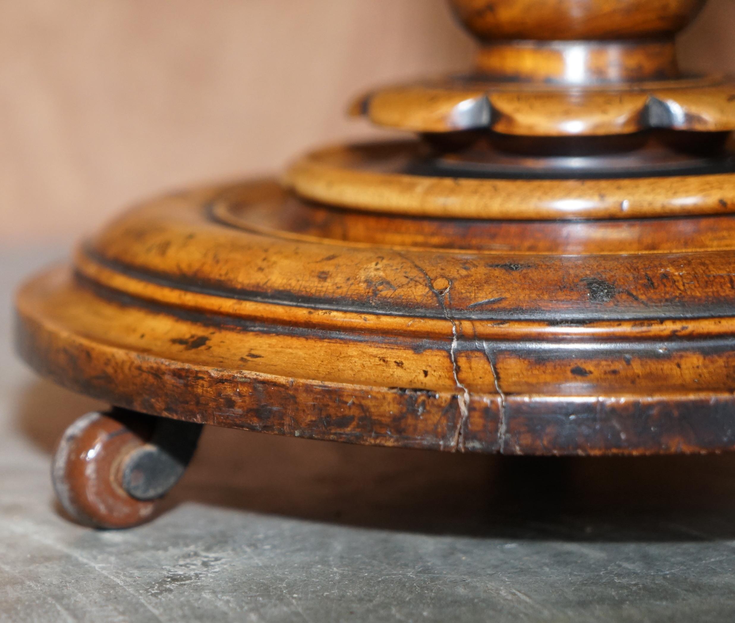 Must See Fine Super Rare Original Victorian Pollard Oak Side End Lamp Wine Table For Sale 8
