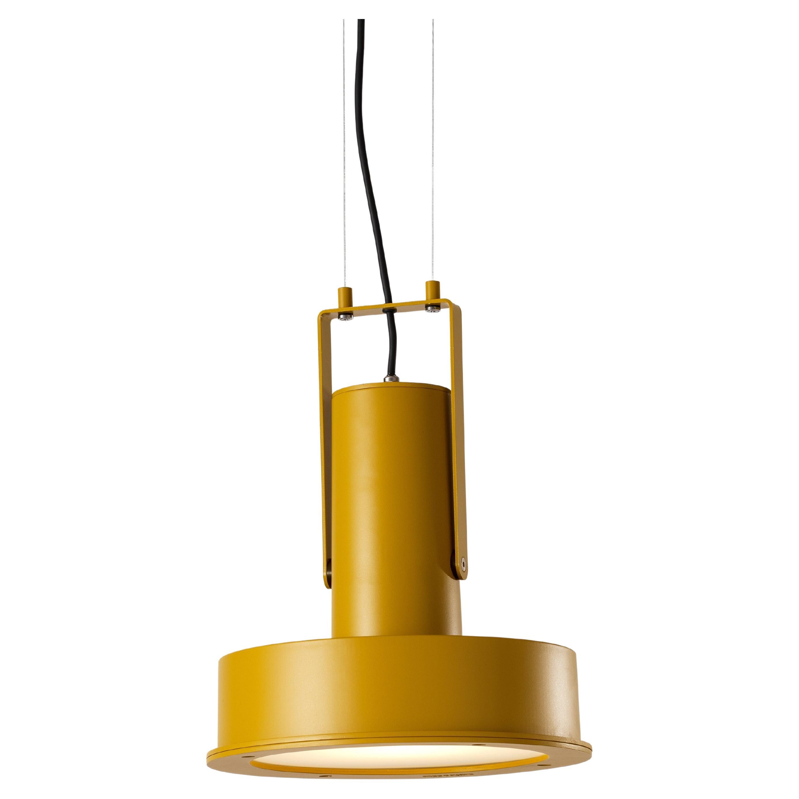 Lampe à suspension Arne Domus couleur moutarde par Santa & Cole