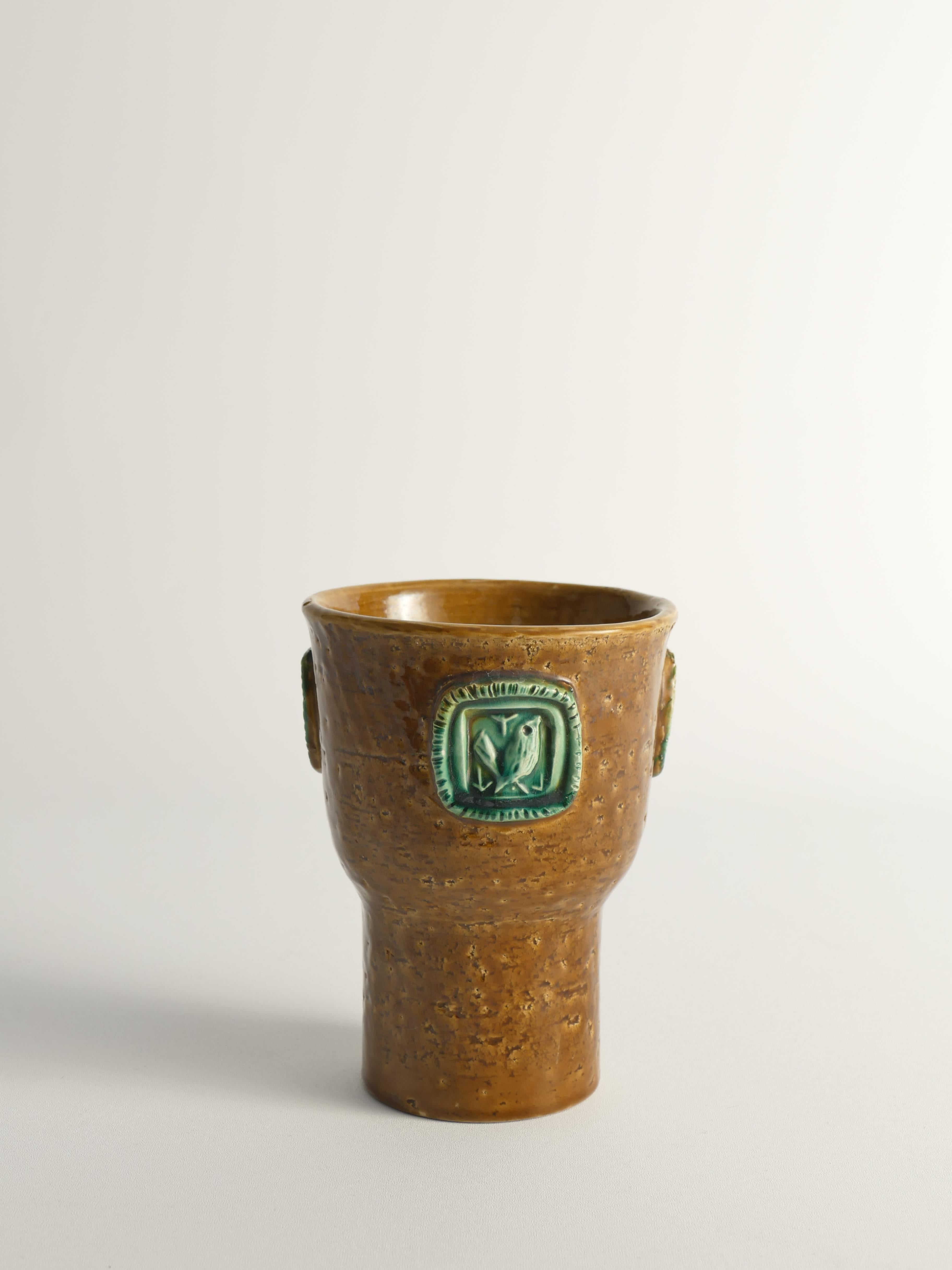 Jarrón de gres marrón mostaza con pájaros verde celadón de Aldo Londi para Bitossi Glaseado en venta