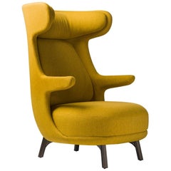Fauteuil / chaise longue contemporain "Dino" de Jamie Hayon, tissu moutarde 