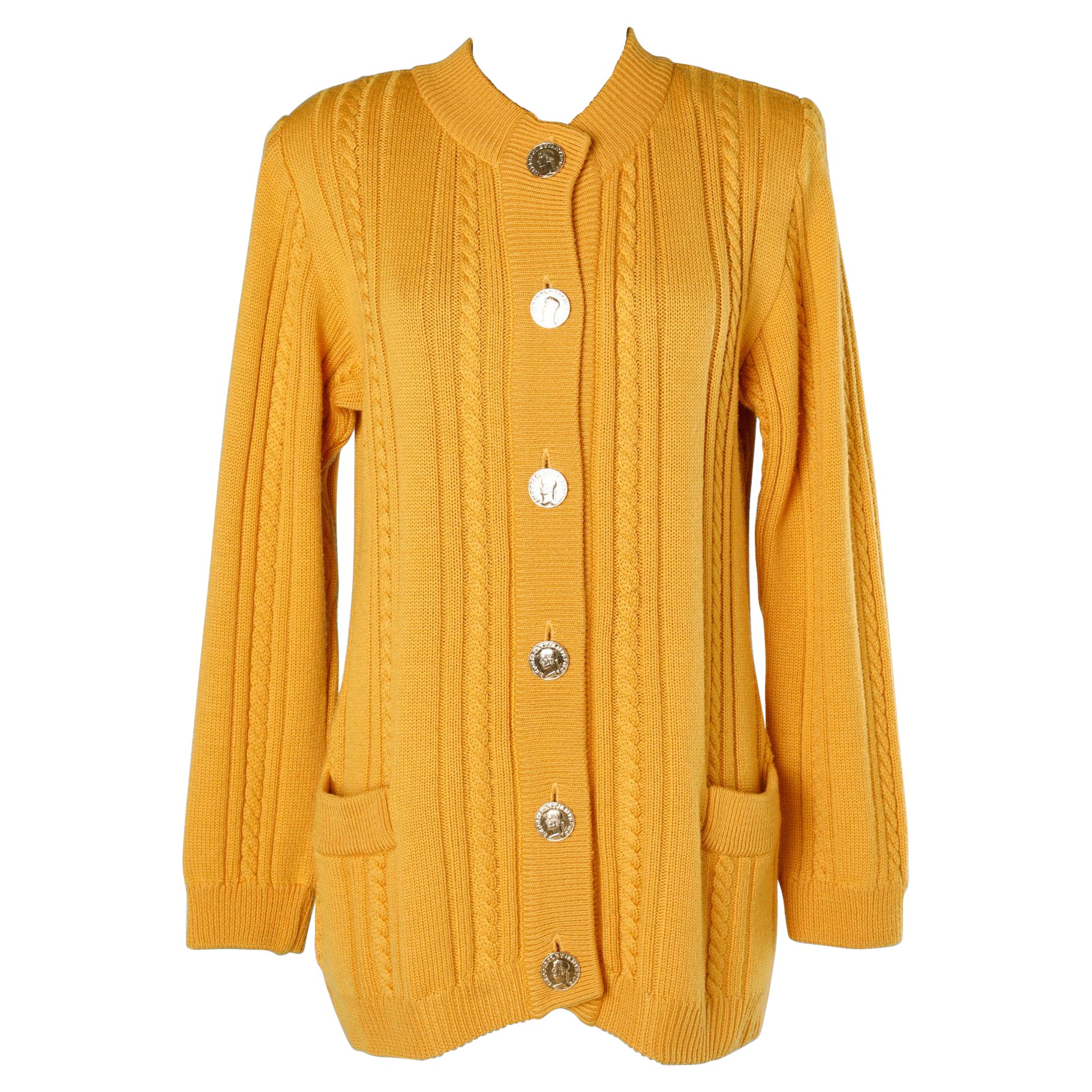 Cardigan en maille moutarde avec boutons en métal doré Yves Saint Laurent Rive Gauche