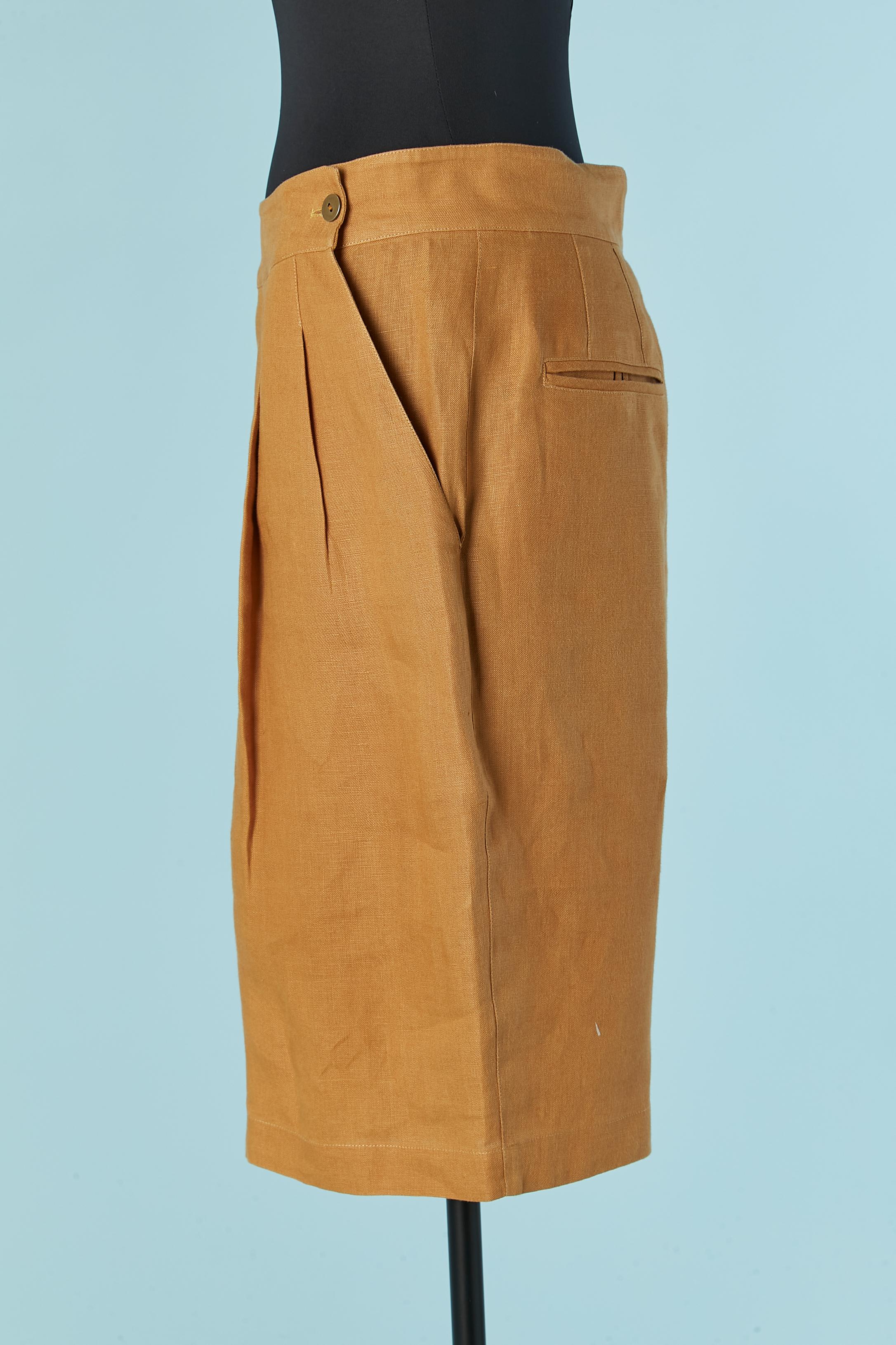 Brown Mustard linen bermuda with pocket on both side and back MONTANA  Circa 1980's For Sale