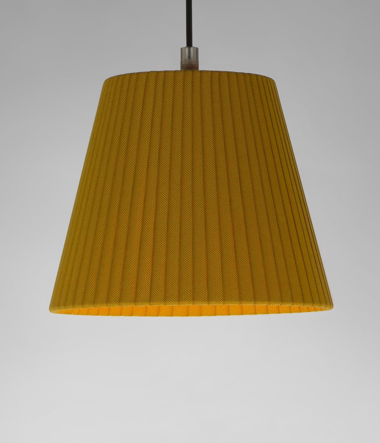 Modern Mustard Sísísí Cónicas Pt1 Pendant Lamp by Santa & Cole For Sale