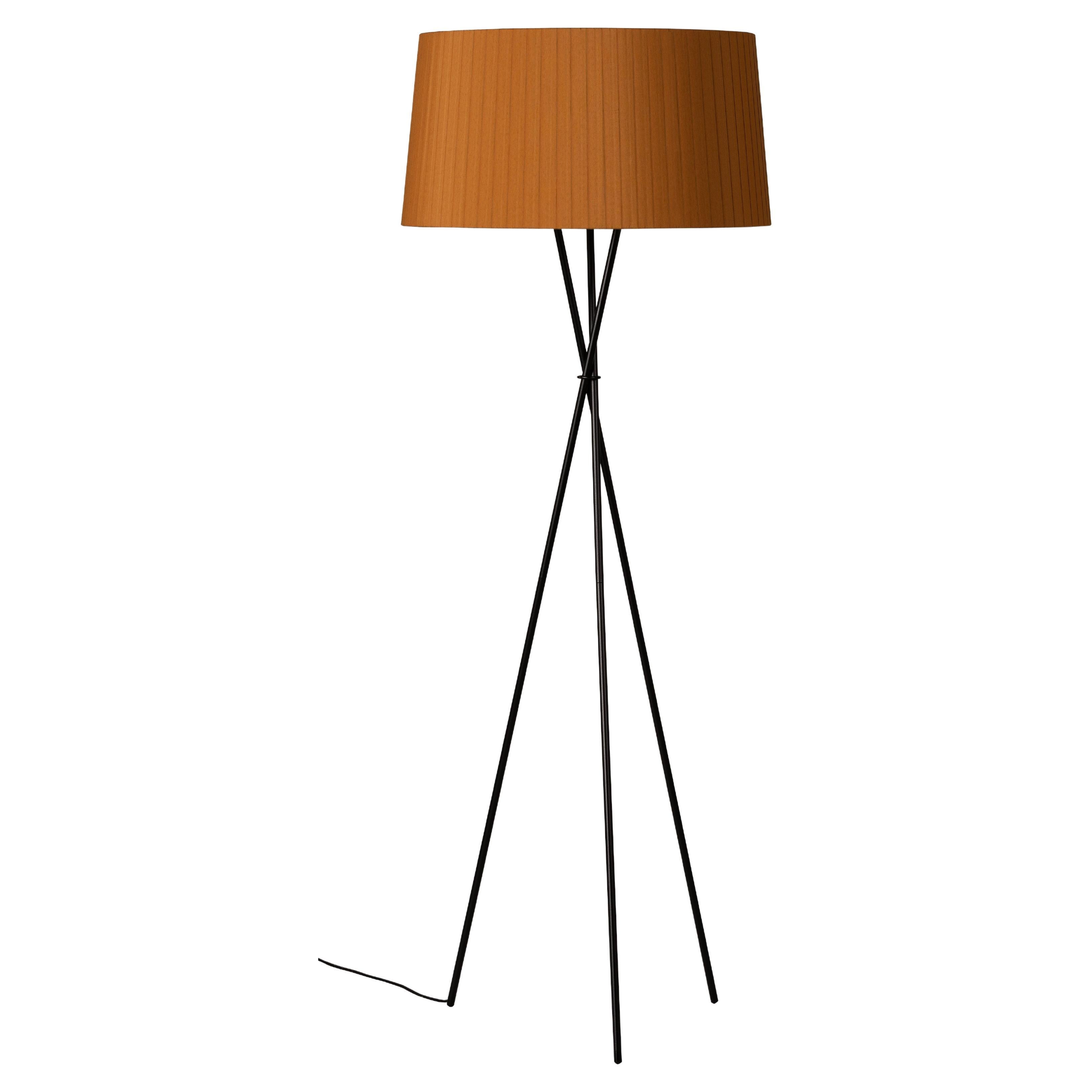 Mustard Trípode G5 Floor Lamp by Santa & Cole