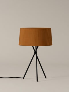 Mustard Trípode M3 Tischleuchte von Santa & Cole