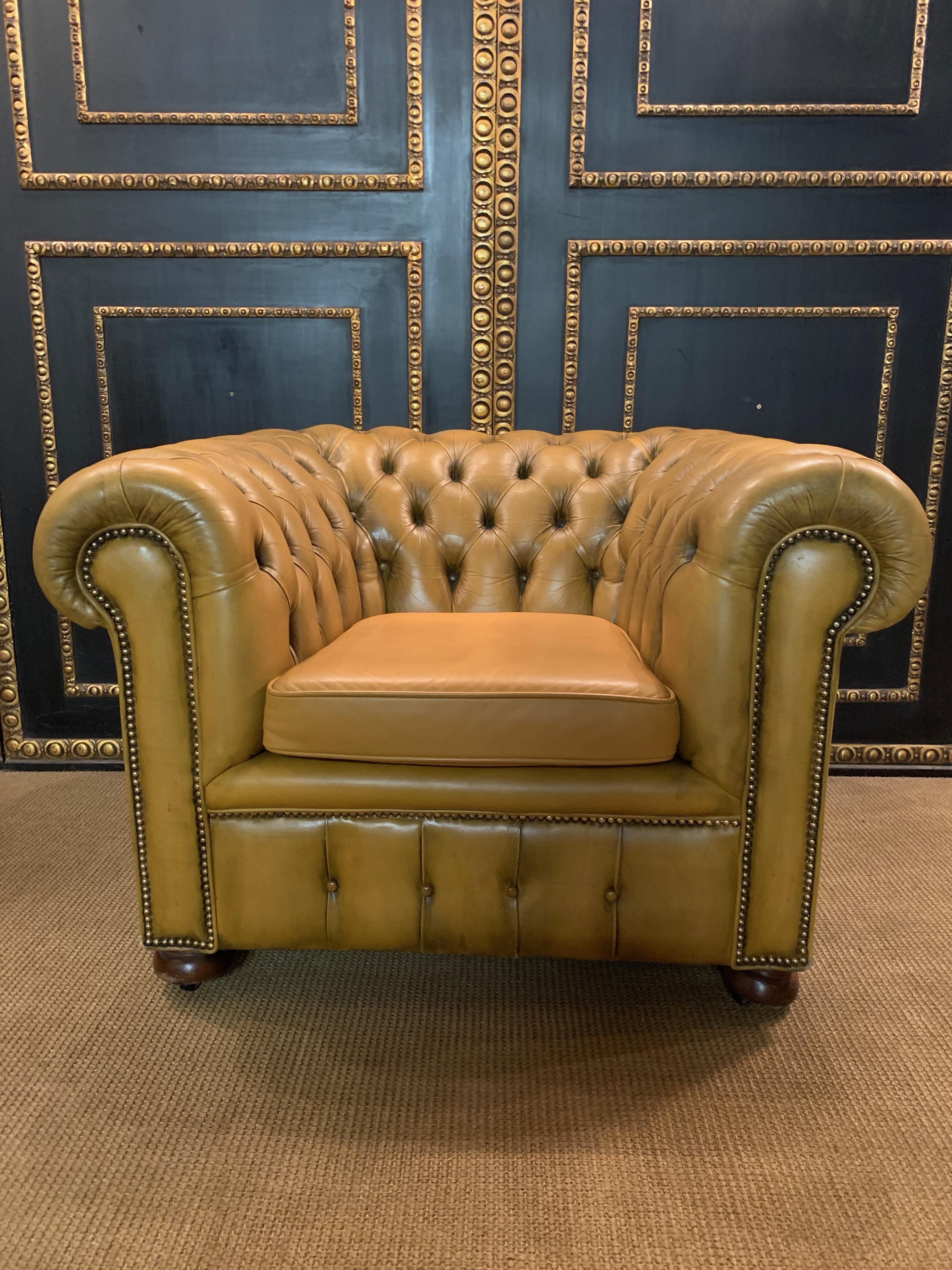 Mustard Yellow original Leather Chesterfield Club Suite set Armchair and Sofa 7