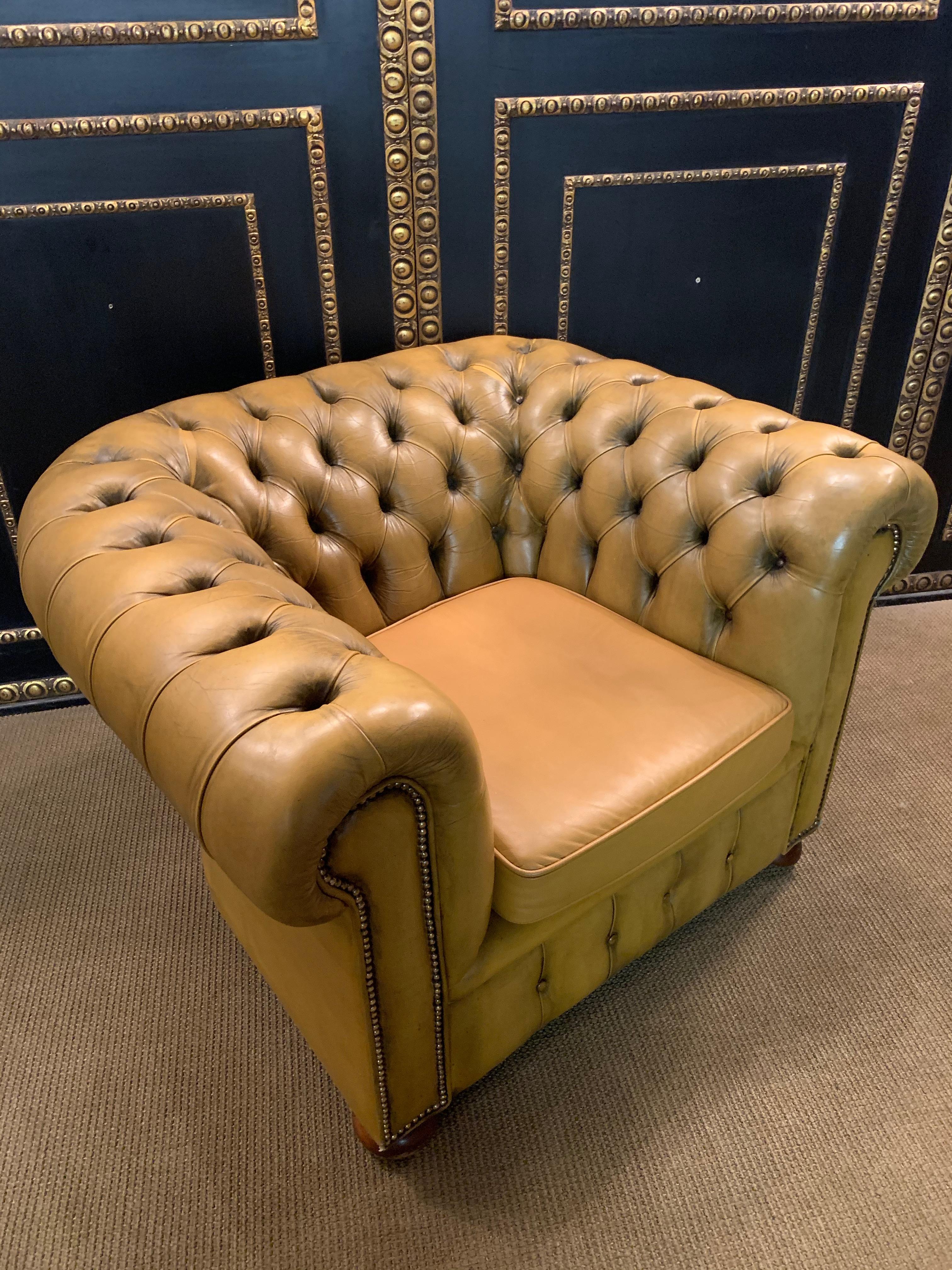 Mustard Yellow original Leather Chesterfield Club Suite set Armchair and Sofa 10