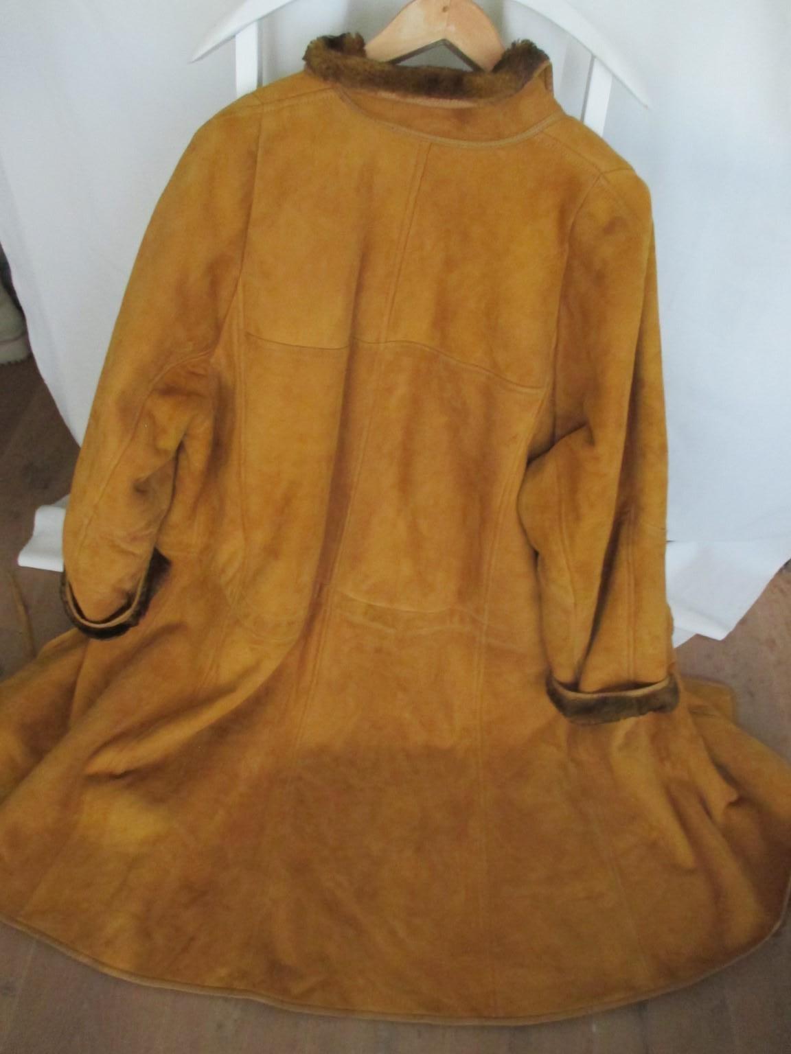  Mustard Yellow Tone Soft Lamb Shearling Flaired Coat For Sale 3