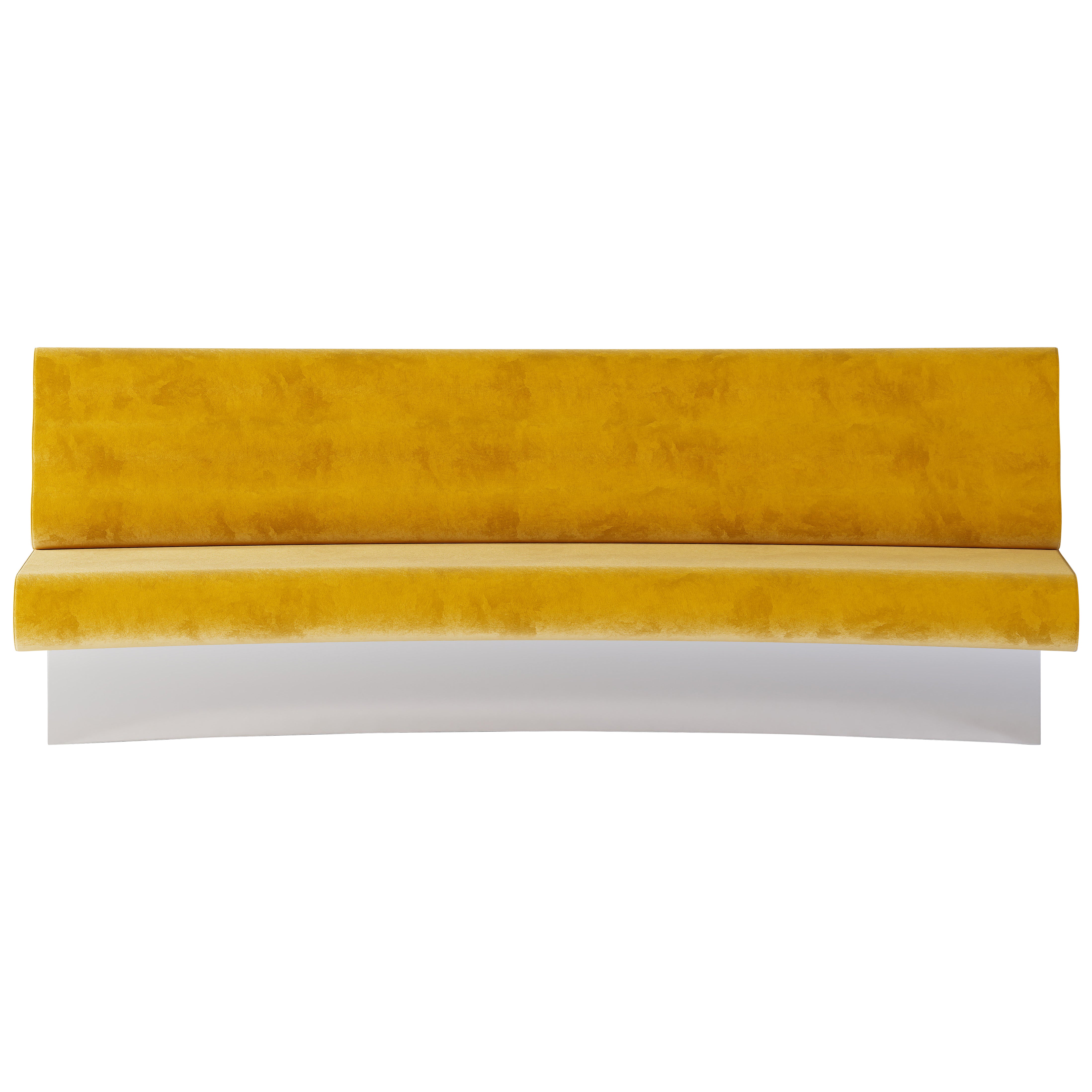 Senfgelber Samtstoff, rostfreies Metall ButterMelt Sofa von OMER OZTURK im Angebot