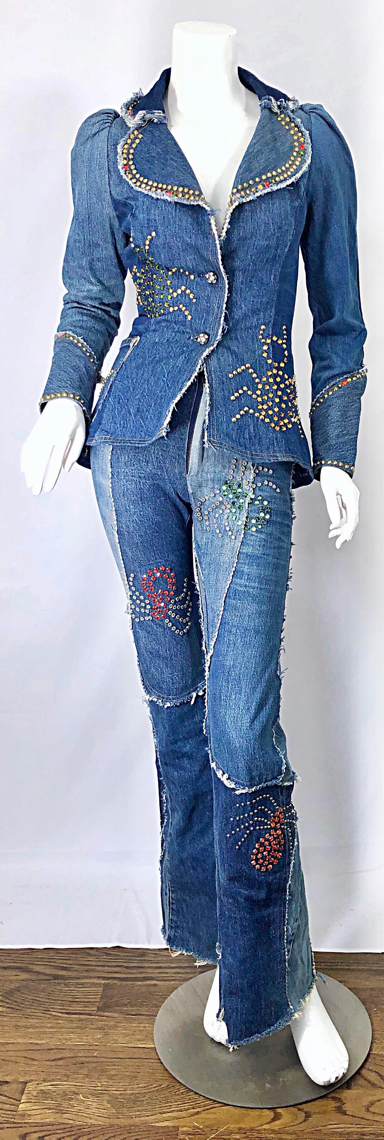 Musuem Piece Love, Melody Sabatasso 1970er Jahre maßgeschneiderter blauer Jeans-Anzug mit Strasssteinen (Blau) im Angebot