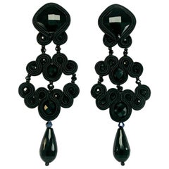 Musula Boucles d'oreilles en soutache noire à dos noir avec fermeture en argent 