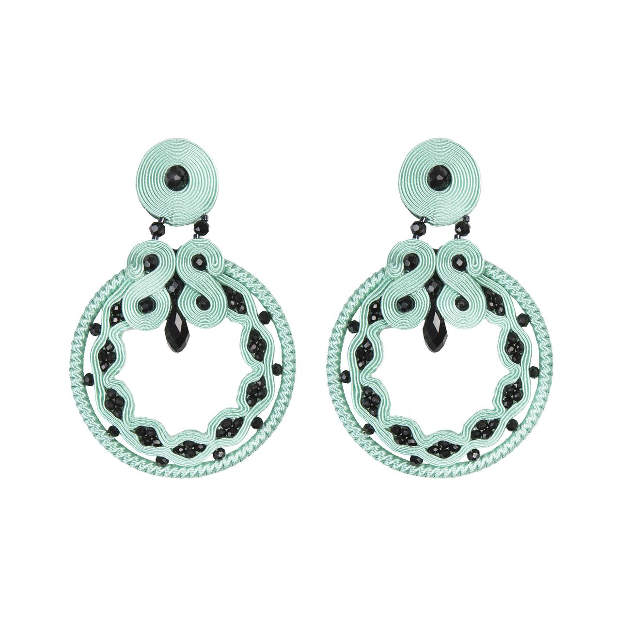 Musula Miabril Aqua & Jet Soutache Earrings  Silver Closure
Soutache earrings made with silk rayon and crystal beads & silver closure
In nine beautiful colours each for different moment and dresses for the Feria 
 MiAbril @miabril is a very special
