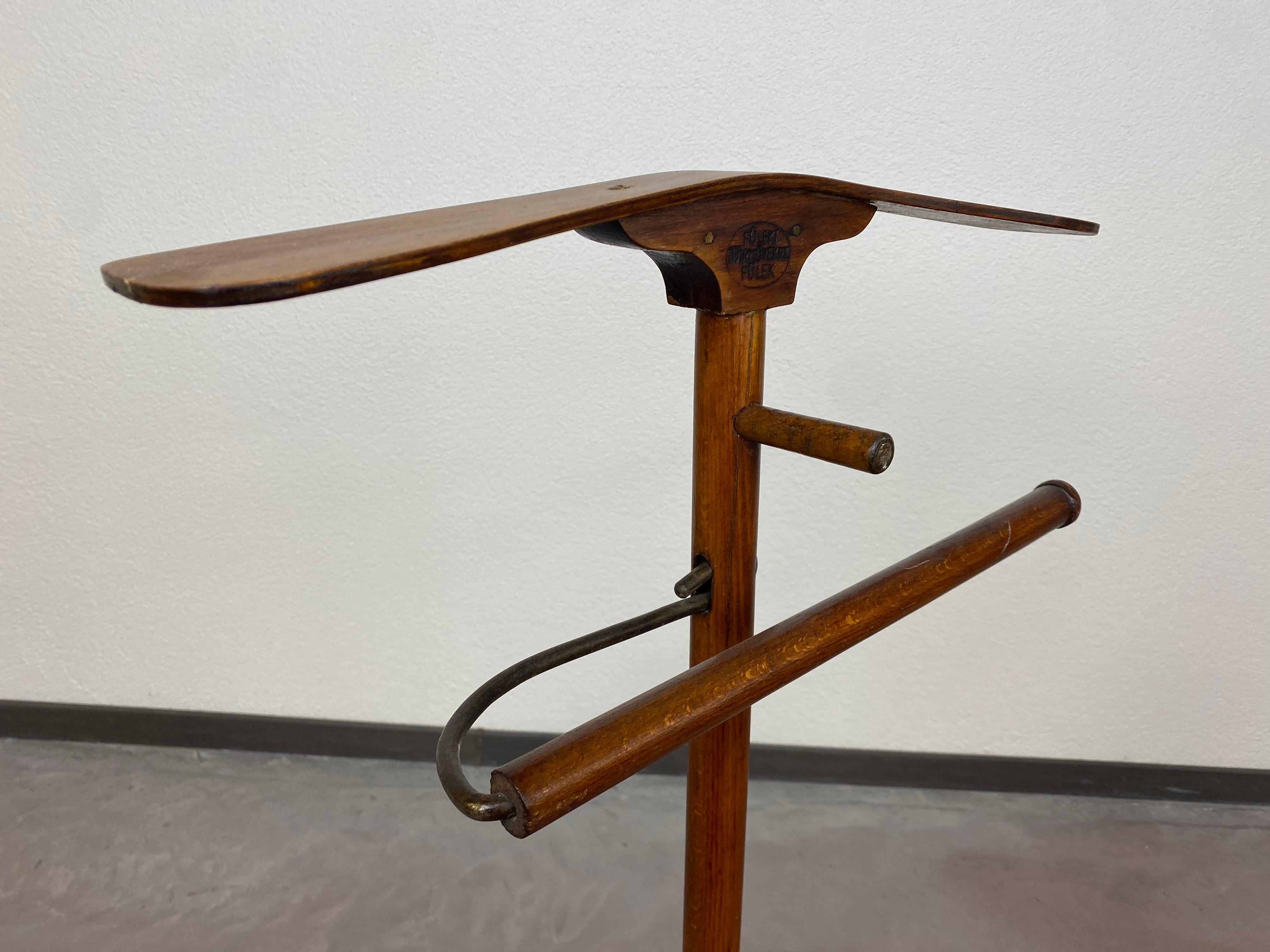 stummer diener wandmontage holz