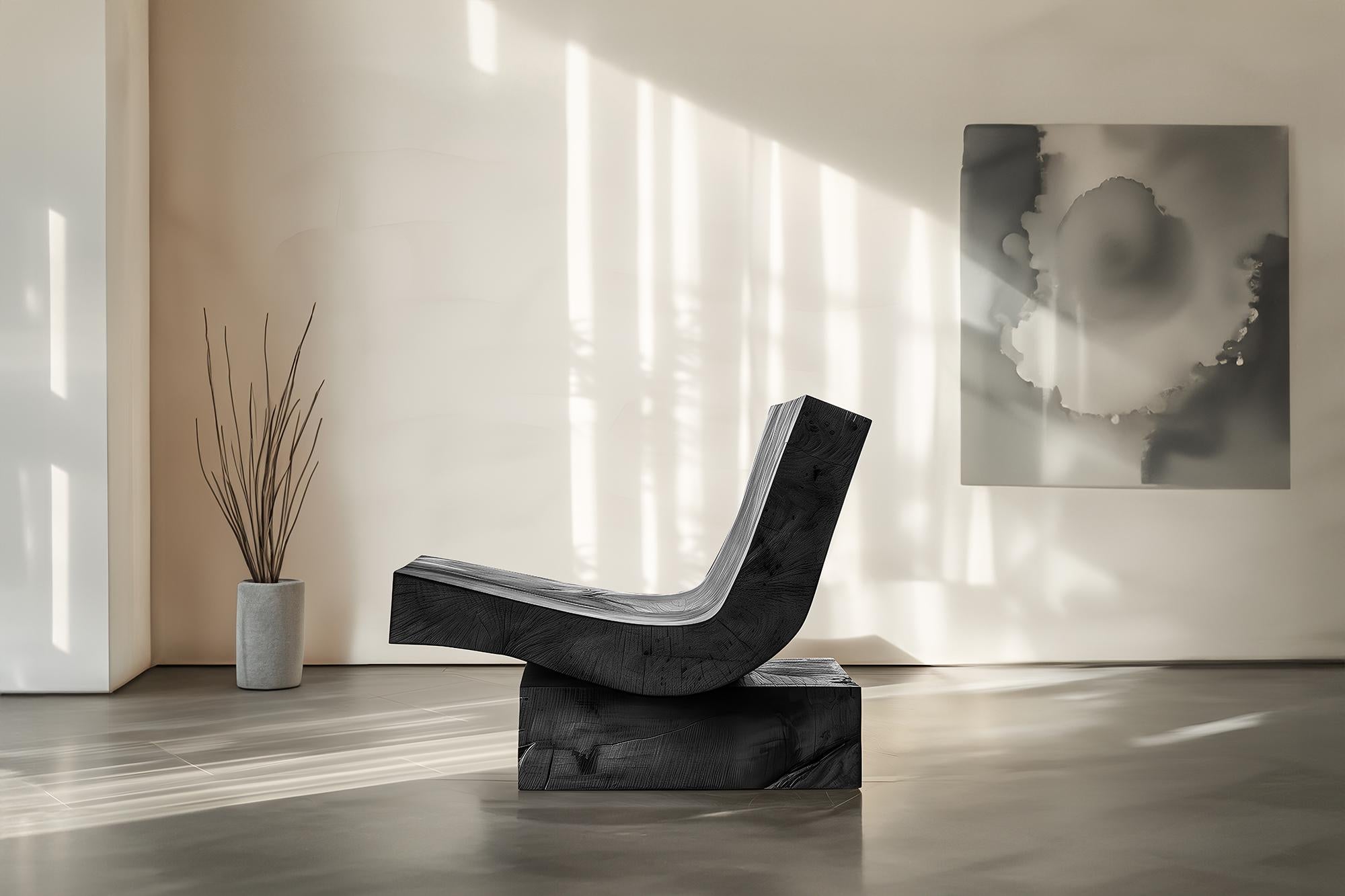 Brutalisme Muted by NONO No10, chaise en chêne massif, luxe minimaliste en vente