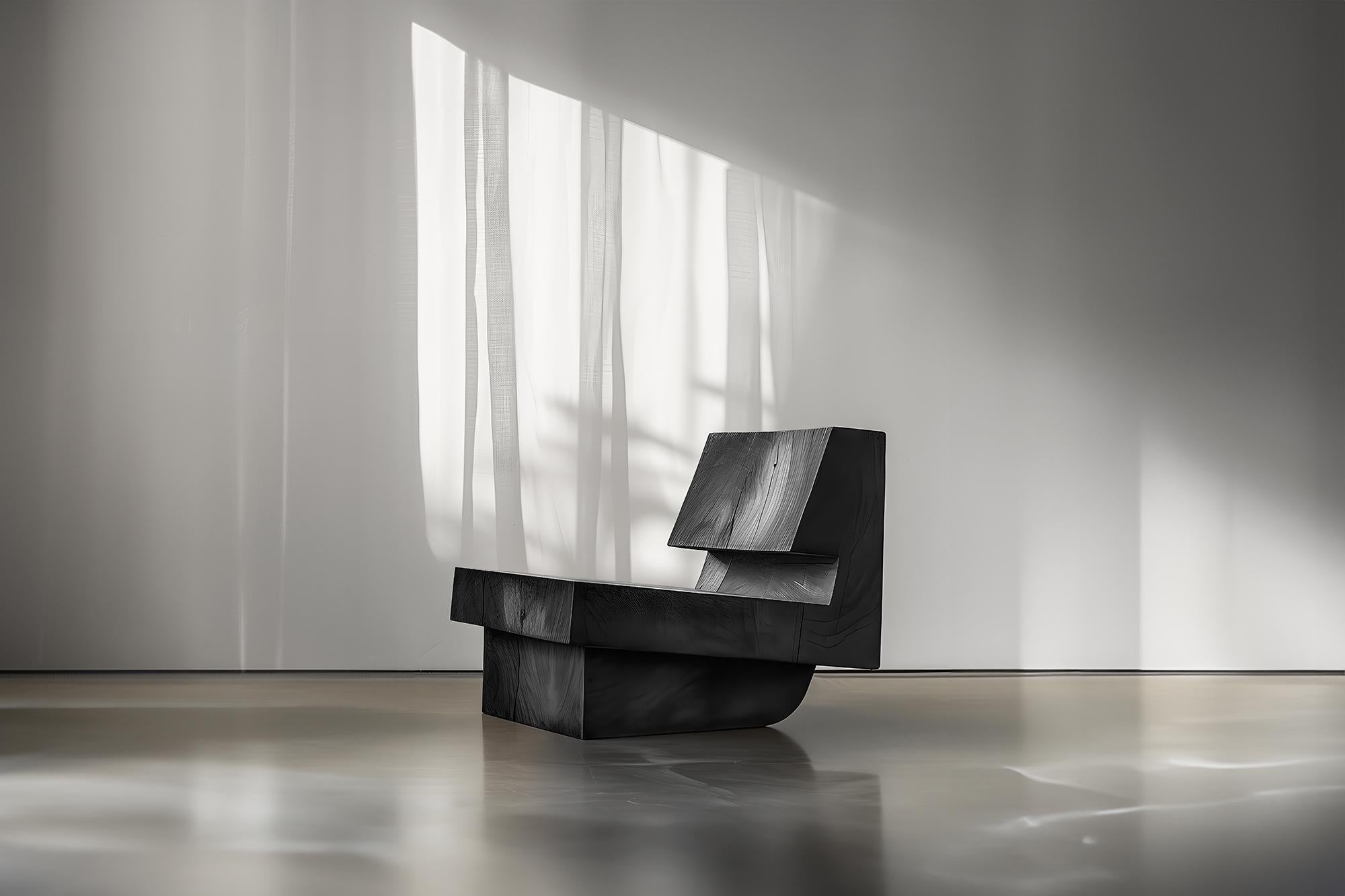 Muted by NONO No12 Chaise en bois robuste Flair moderniste
-


Plongez dans le monde de l'élégance discrète et des prouesses architecturales avec la Collection Muted Lounge Chairs de NONO. Cette série, méticuleusement conçue par Joel Escalona, marie