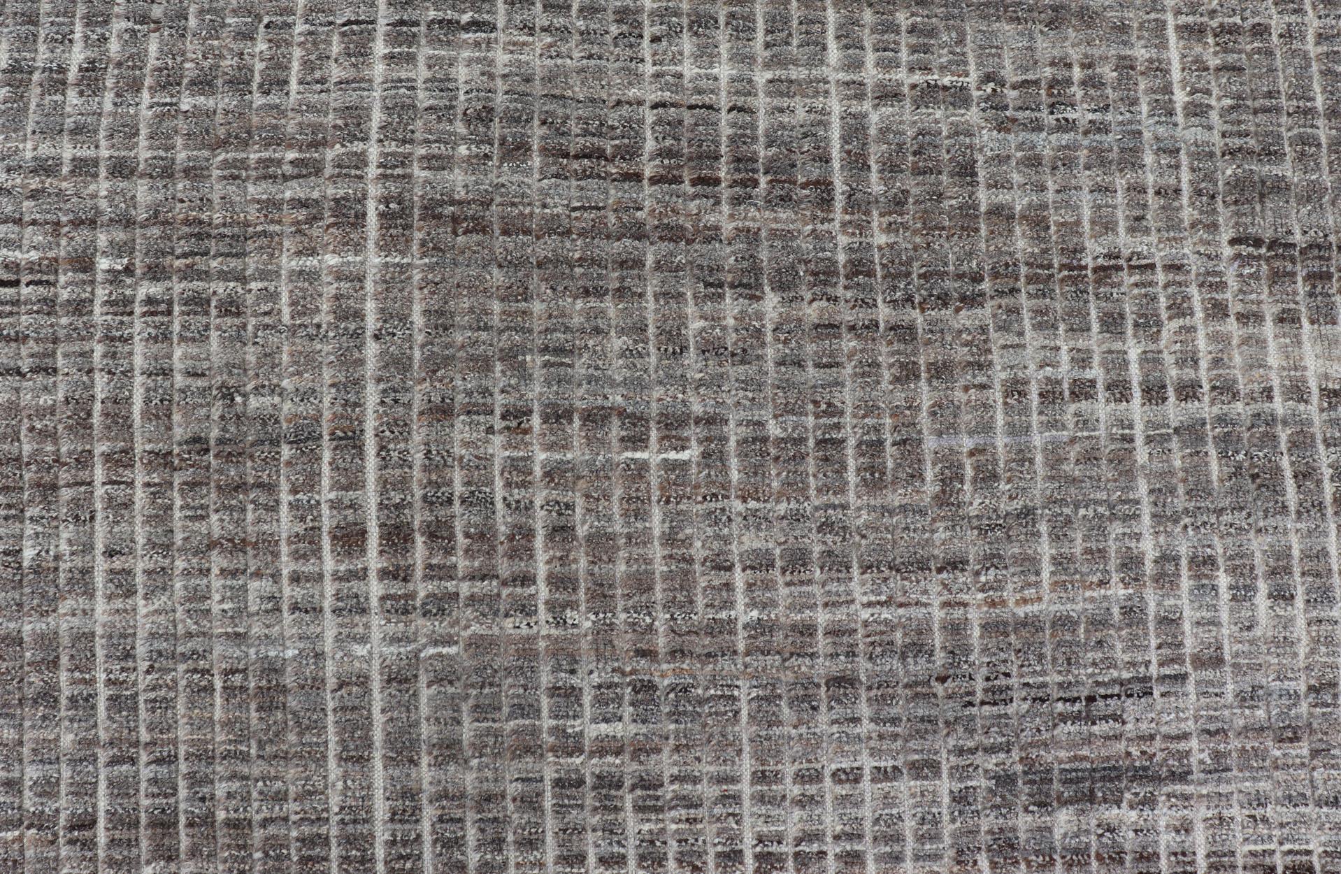 Dark Gray Casual Modern Rug by Keivan Woven Arts with High and Low Textured Pile In New Condition For Sale In Atlanta, GA