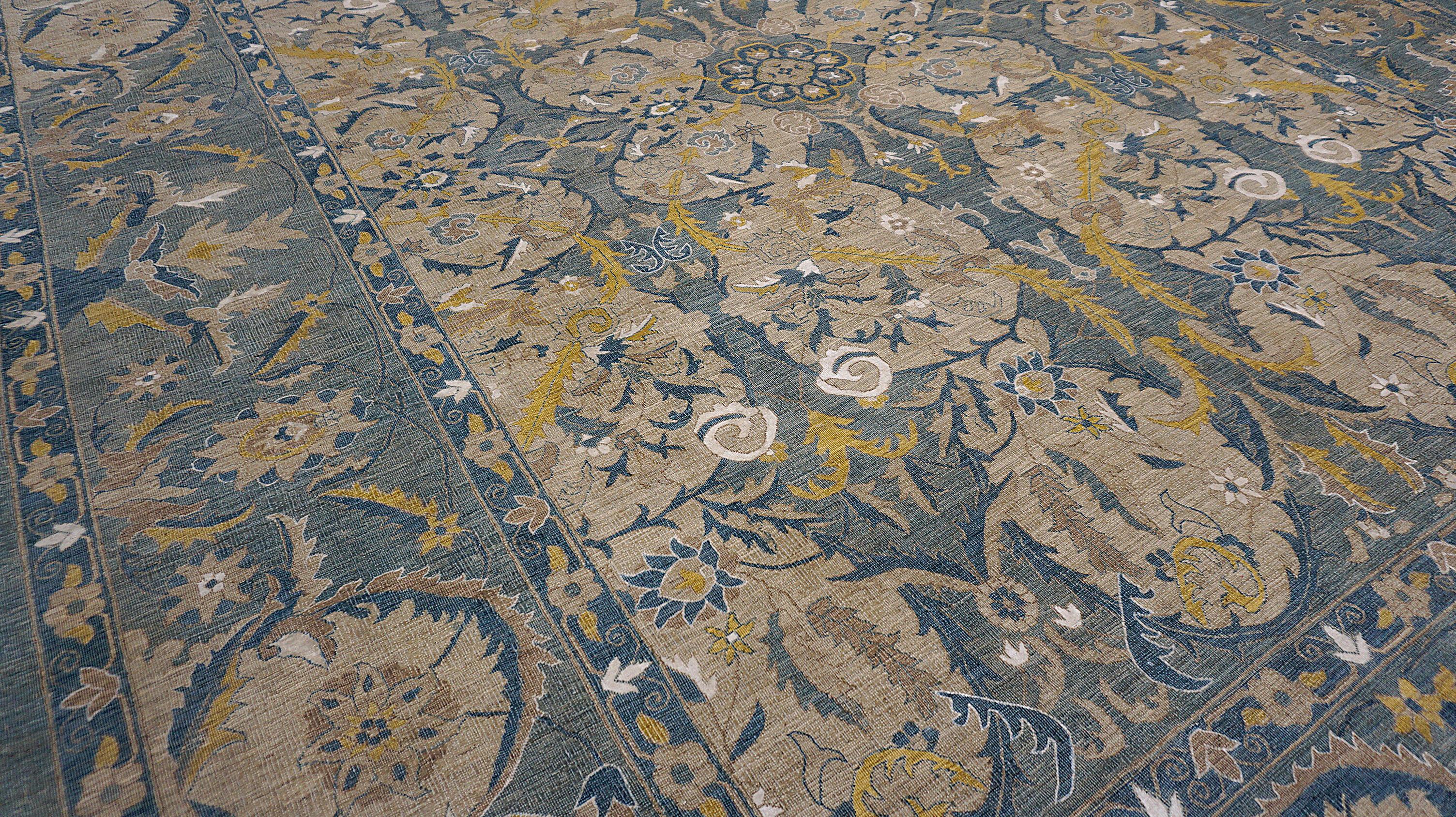 Alfombra de lana con diseño de palmetas y hojas en oro y azul apagados 8'10''x12'2'' en venta 1