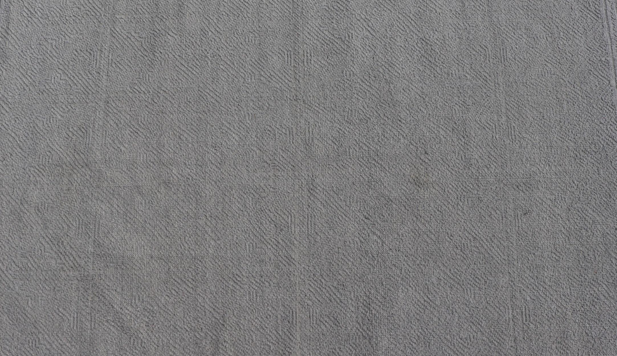 Gedämpfte moderne indische alle grau handgeknüpften Teppich 5'7 x 9'0 im Angebot 2