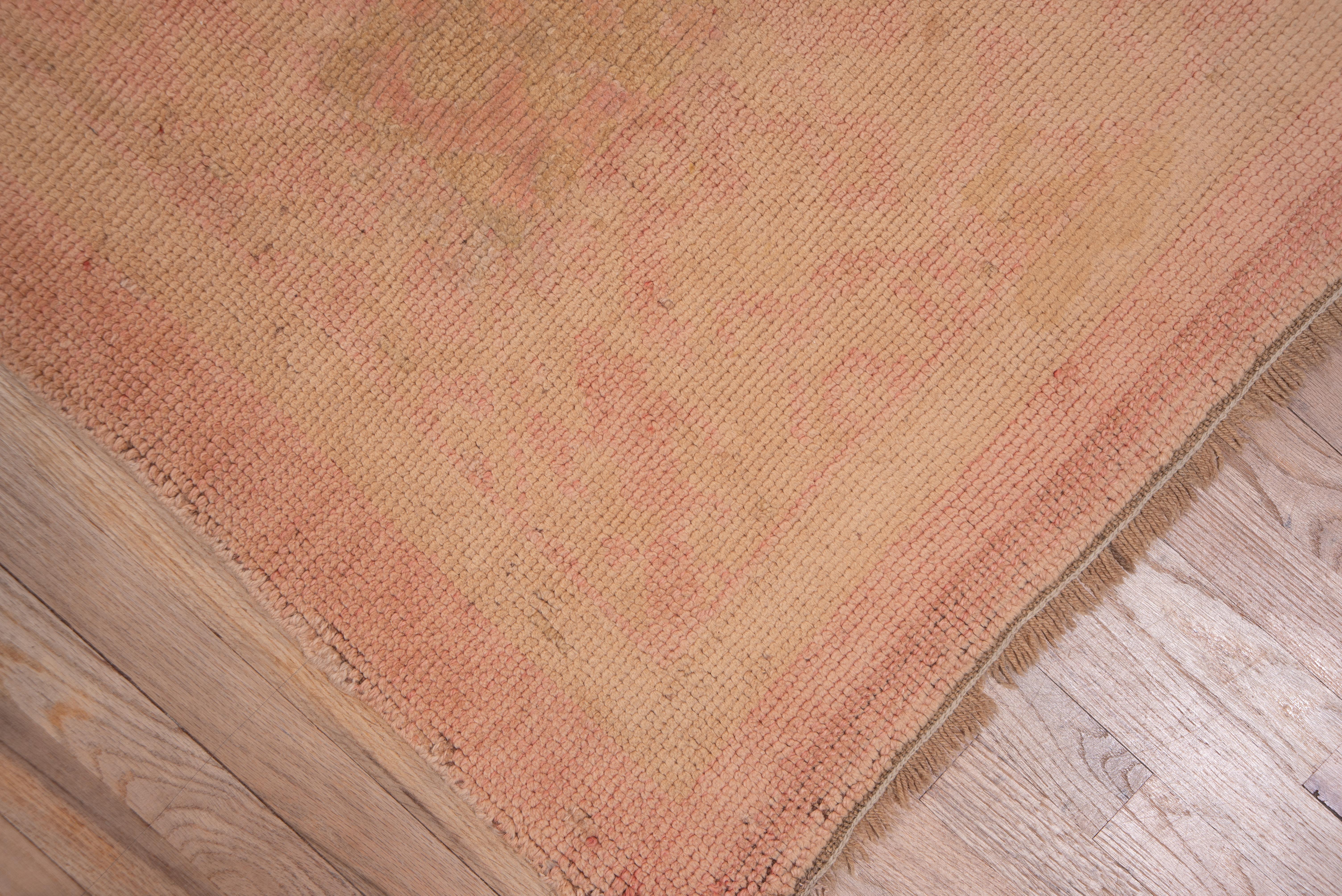 Pink Beige all over, with a slight shadow pattern. Versatile size and unobtrusive palette; works anywhere.
