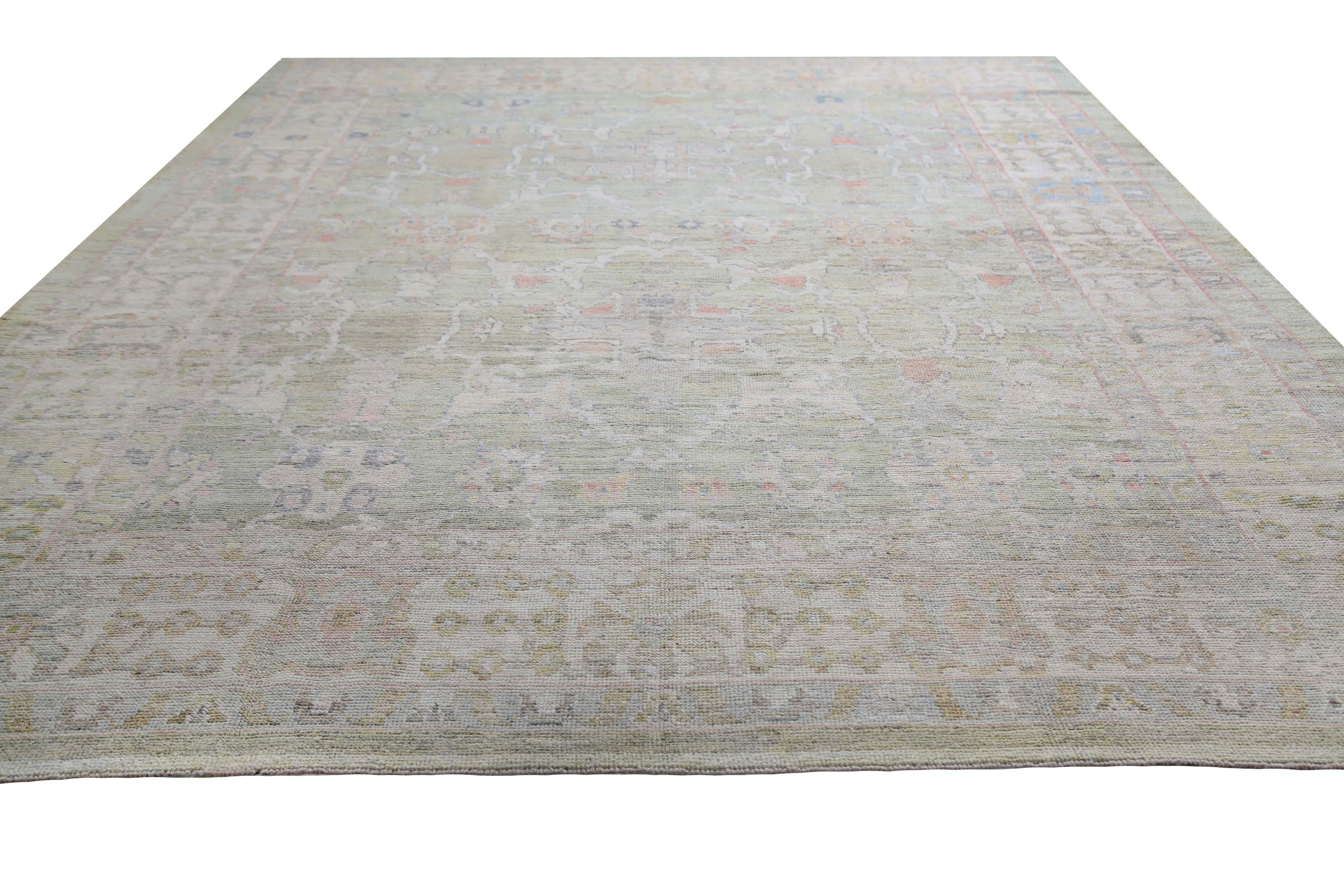 Alfombra Turca Sultanabad Rugs Matizada Hecha a Mano siglo XX en venta