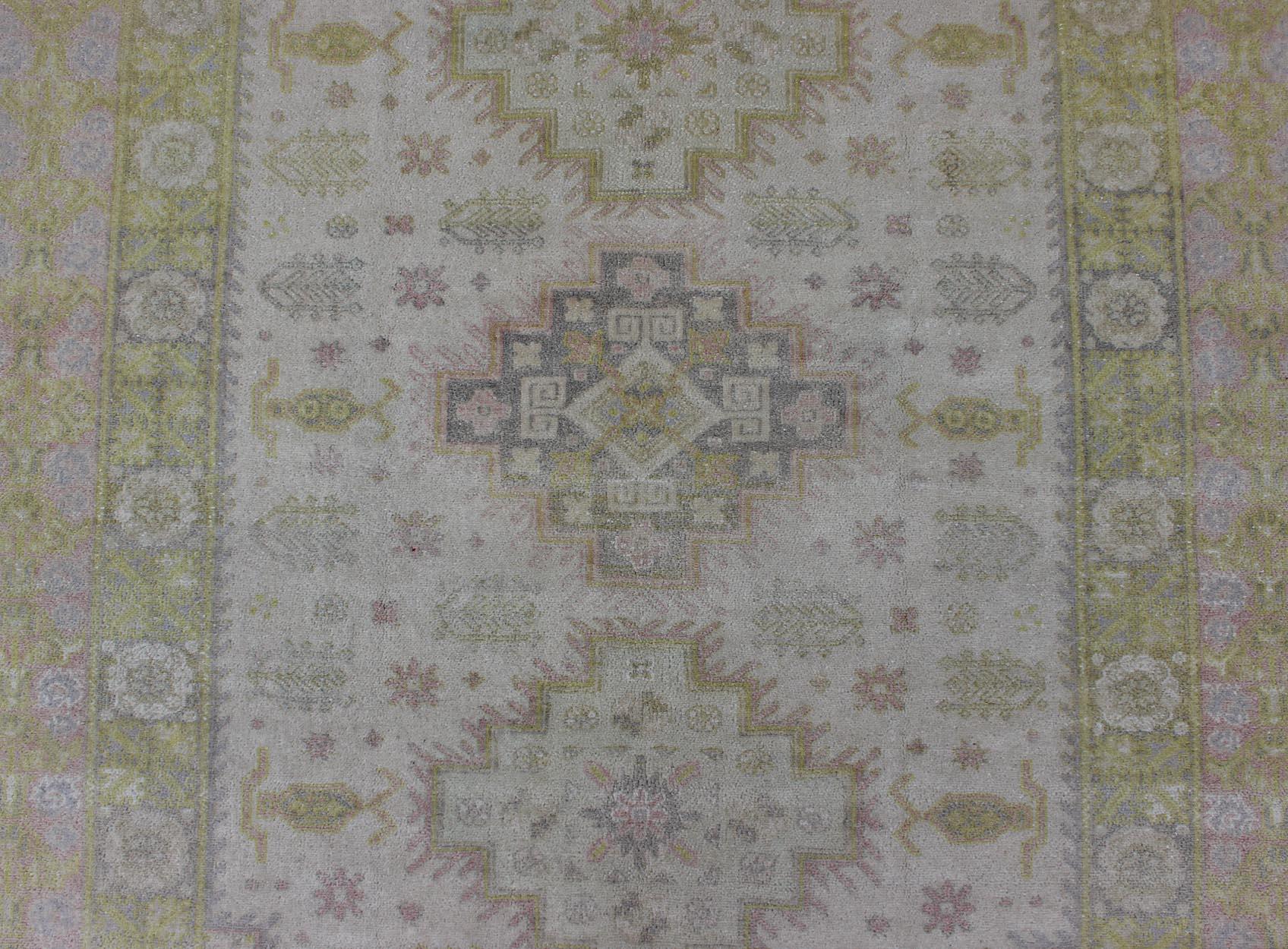 Mid-20th Century Muted Vintage Spanish Rug with Elegant Tri-Medallion Design and Floral Motifs For Sale