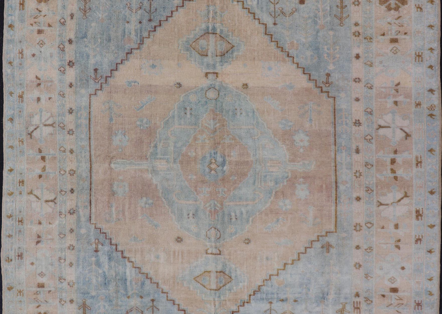 Muted Vintage Turkish Oushak Rug in Wool with Sub-Geometric Understated Design For Sale 6