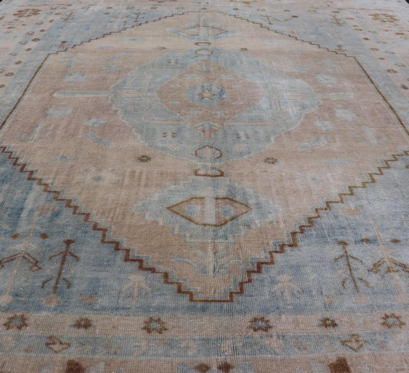 Muted Vintage Turkish Oushak Rug in Wool with Sub-Geometric Understated Design For Sale 9
