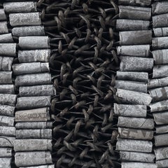 Holzkohle, zeitgenössische Papierskulptur von Mutsumi Iwasaki