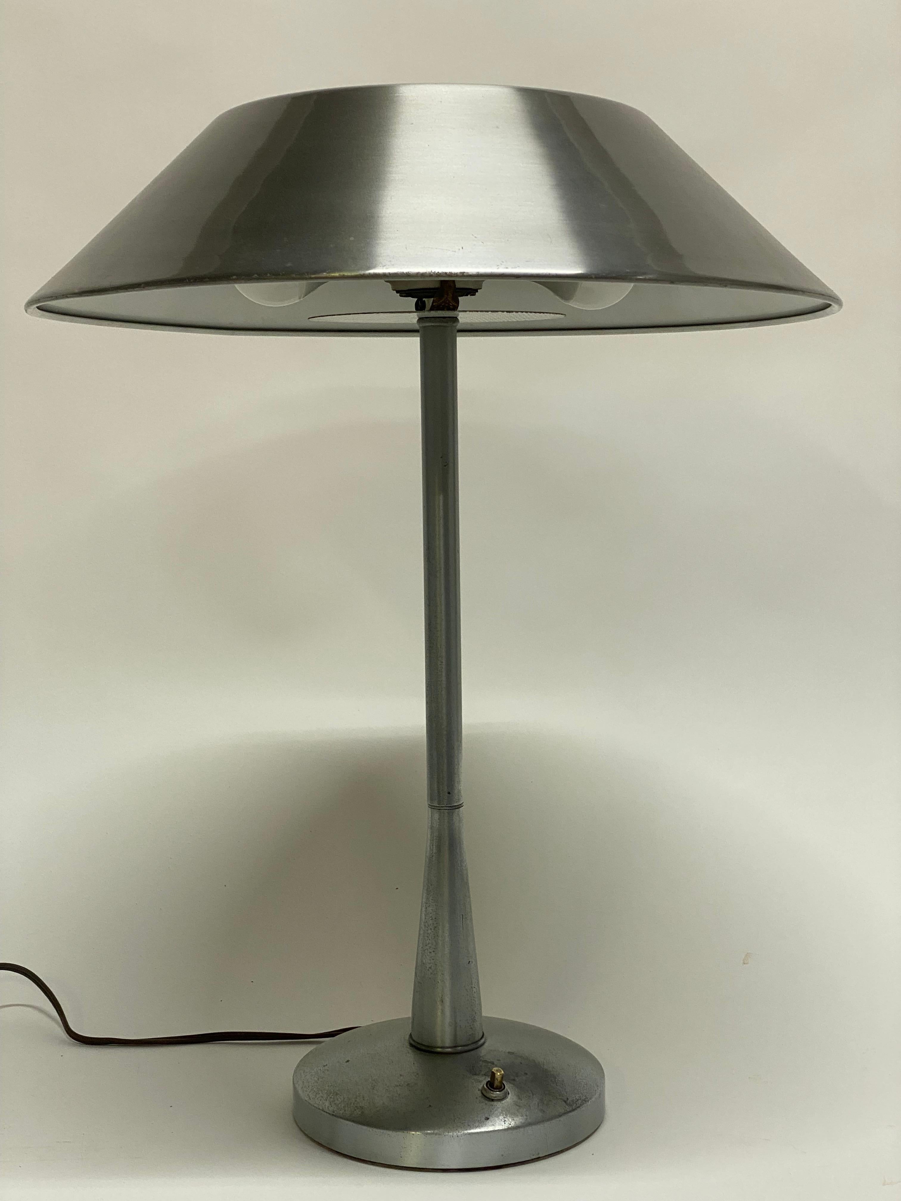 Mid-Century Modern Mutual Sunset Aluminum Machine Age Table Lamp For Sale