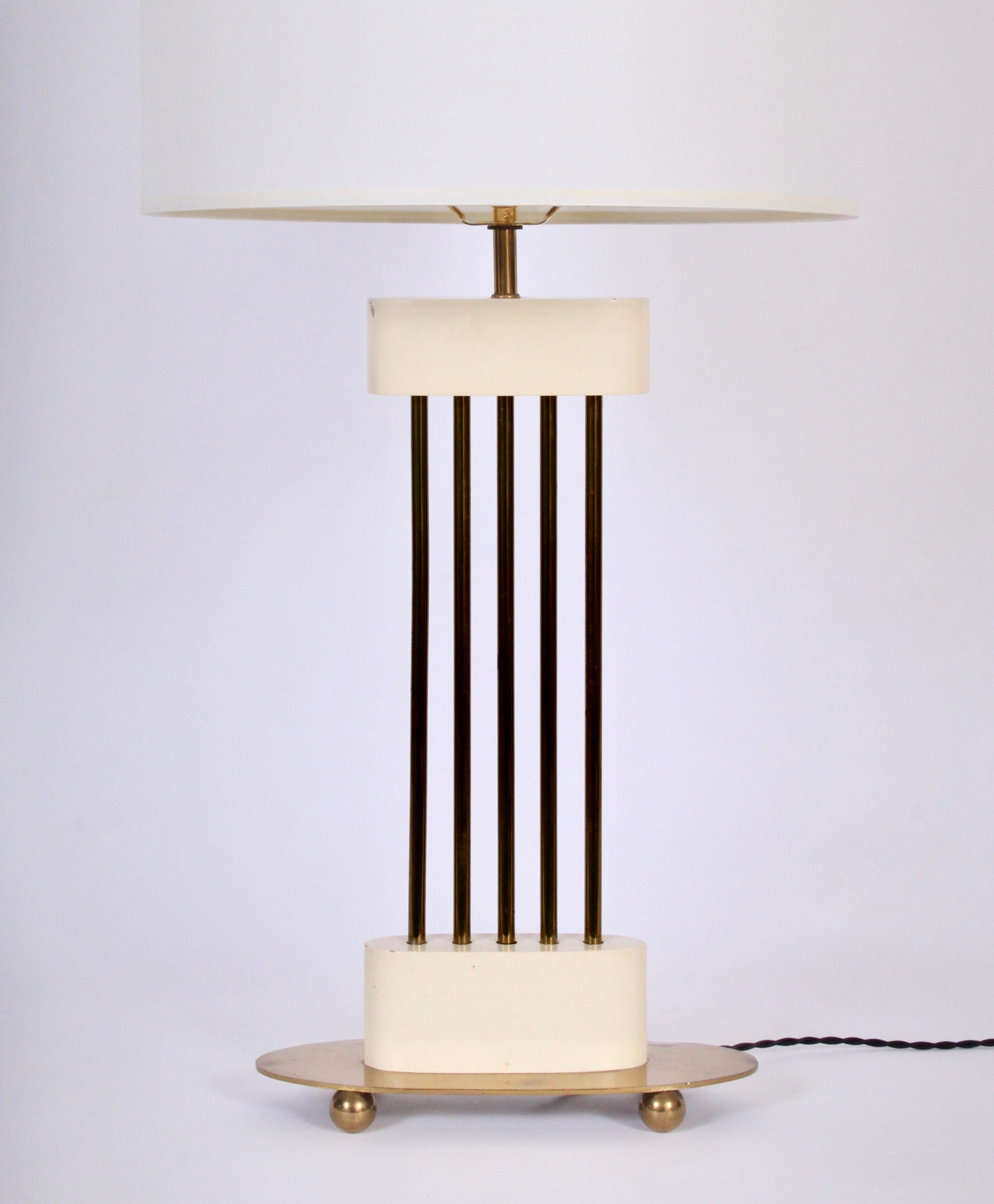 Wood Parzinger Style Mutual Sunset Cream & Brass Spindle Columns Table Lamp, 1950s For Sale
