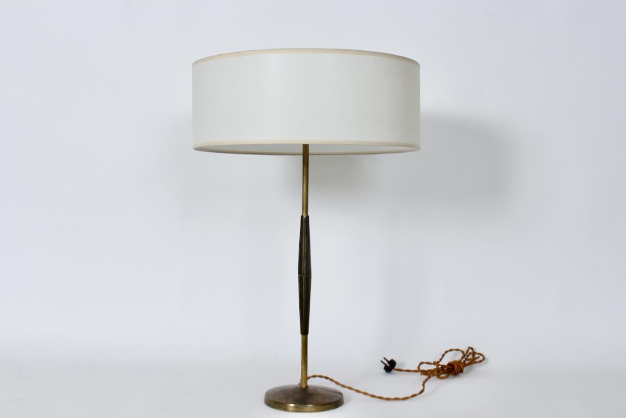 Mutual Sunset Lamp Co. Lámpara de mesa totalmente de latón, circa 1960 Moderno de mediados de siglo en venta