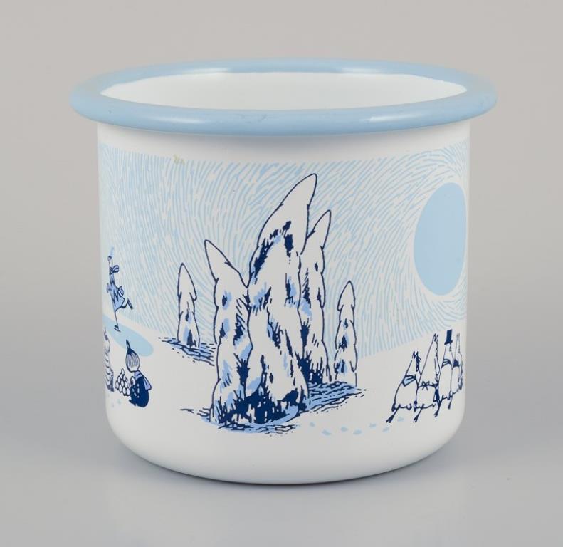 Enameled Muurla, Finland. Two enamel mugs featuring illustrations of Moomins For Sale
