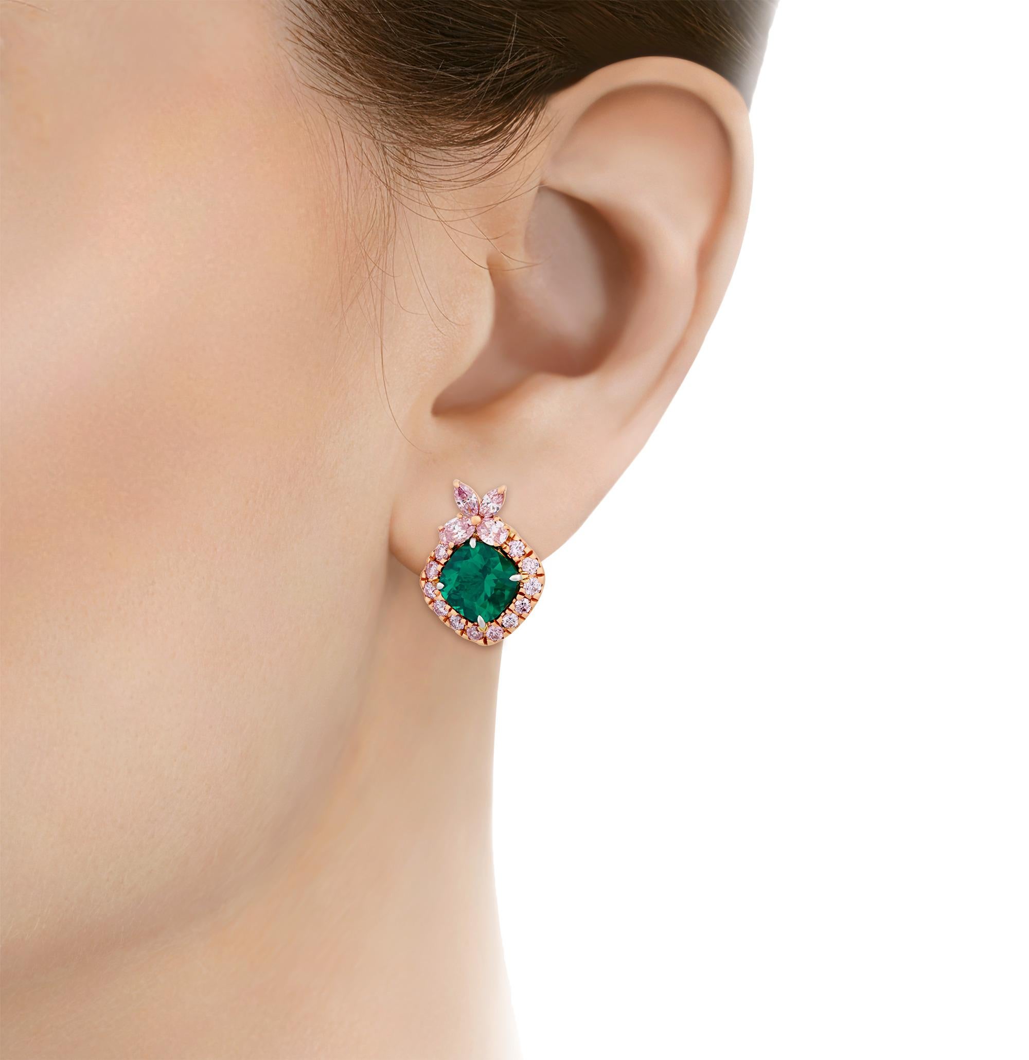 The world’s most coveted emeralds originate from the legendary Muzo mines of Colombia, while the finest pink diamonds were sourced from the now-closed Argyle mines in Australia. These extraordinary earrings bring together both treasures in this