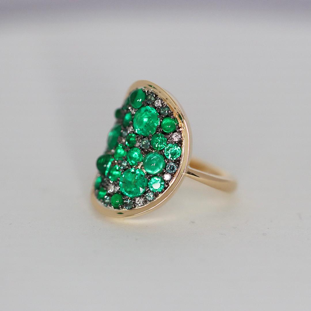 Muzo Emerald Alexandrite Mosaic Pave Ring For Sale 3