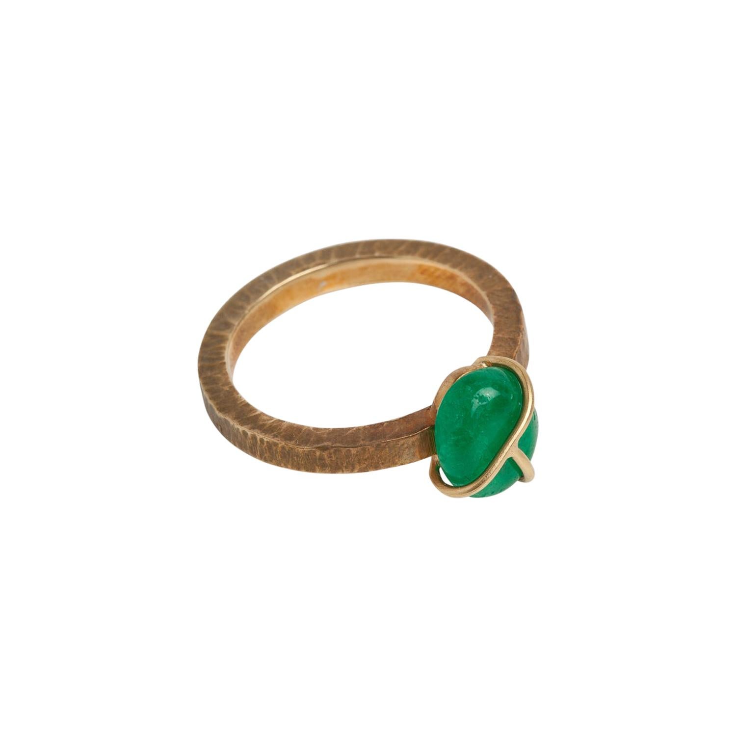 Muzo Emerald Colombia Emerald 18K Yellow Gold Ring