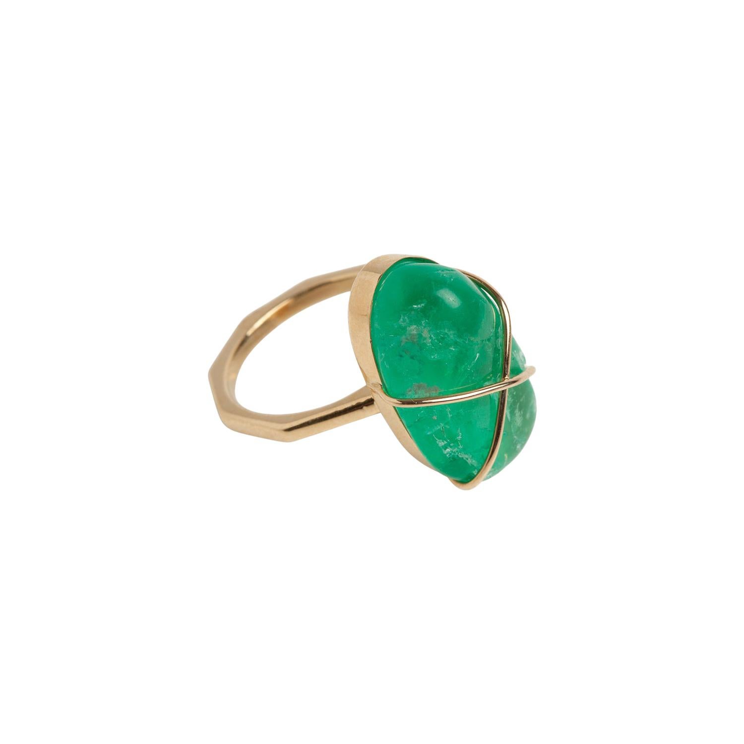 Muzo Emerald Colombia Emerald 18K Yellow Gold Cocktail Ring