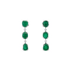 Muzo Emerald Colombia Emerald Diamonds 18 Karat White Gold Earrings