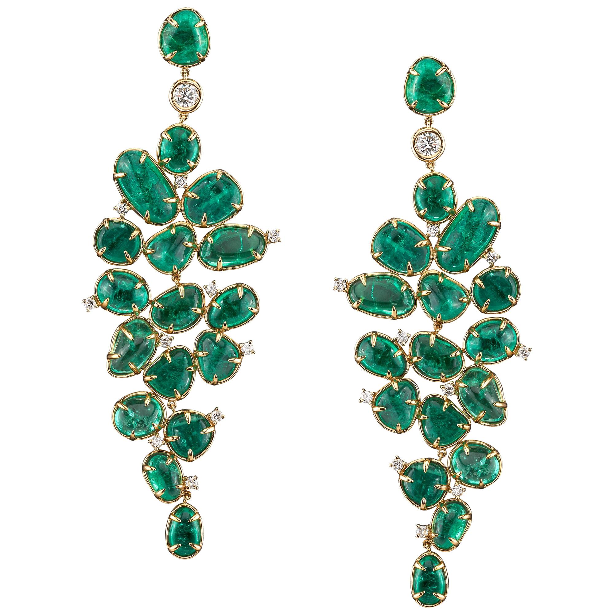 Baroque Style Dangle Earrings Muzo Emerald Colombia 18K Yellow Gold With Diamond For Sale