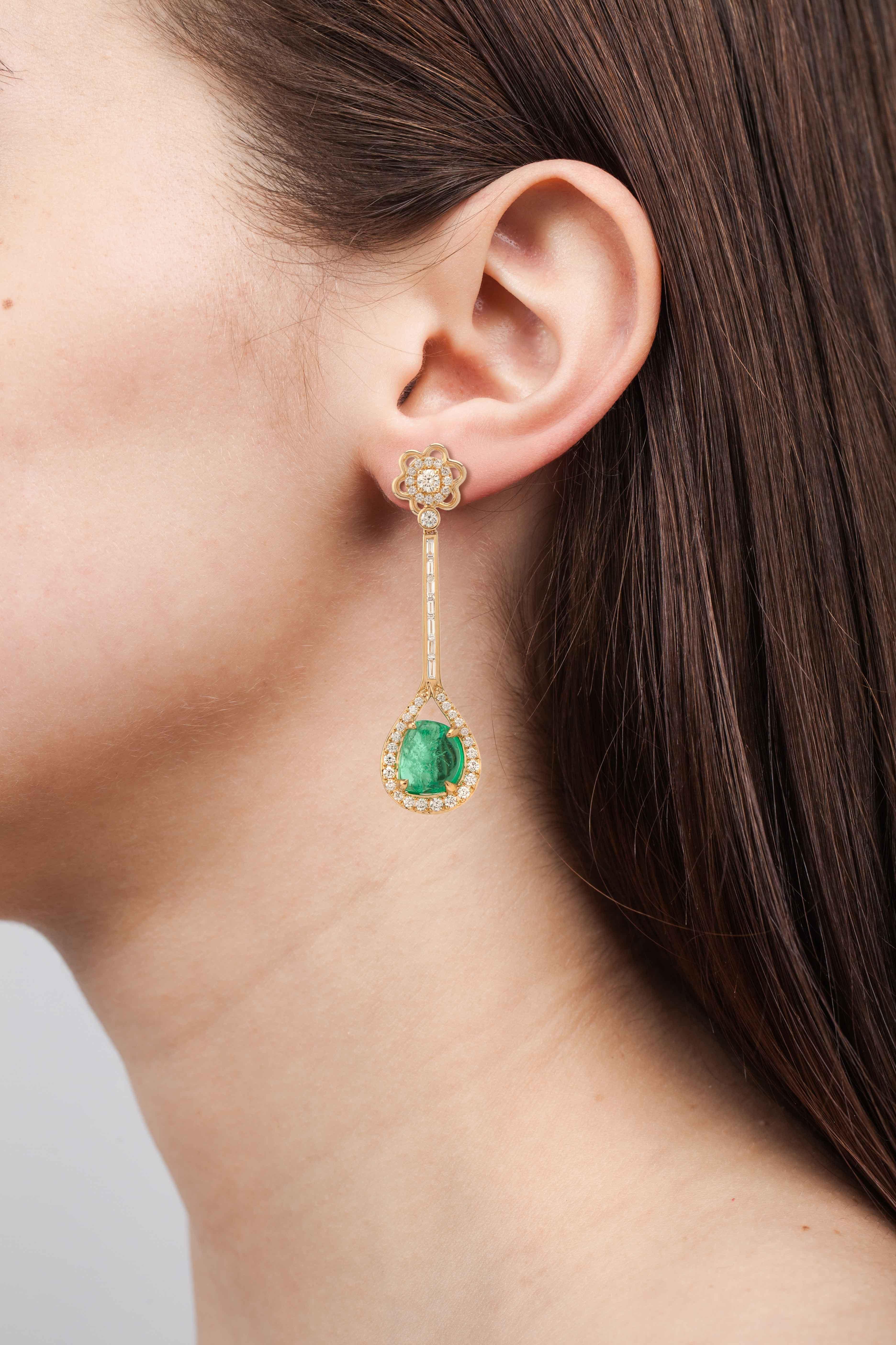 Tumbled Muzo Emerald Colombia Emerald Diamonds 18 Karat Yellow Gold Drop Earrings For Sale