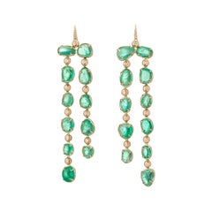 Long Drop Muzo Emerald Colombia Earrings in 18K Yellow Gold