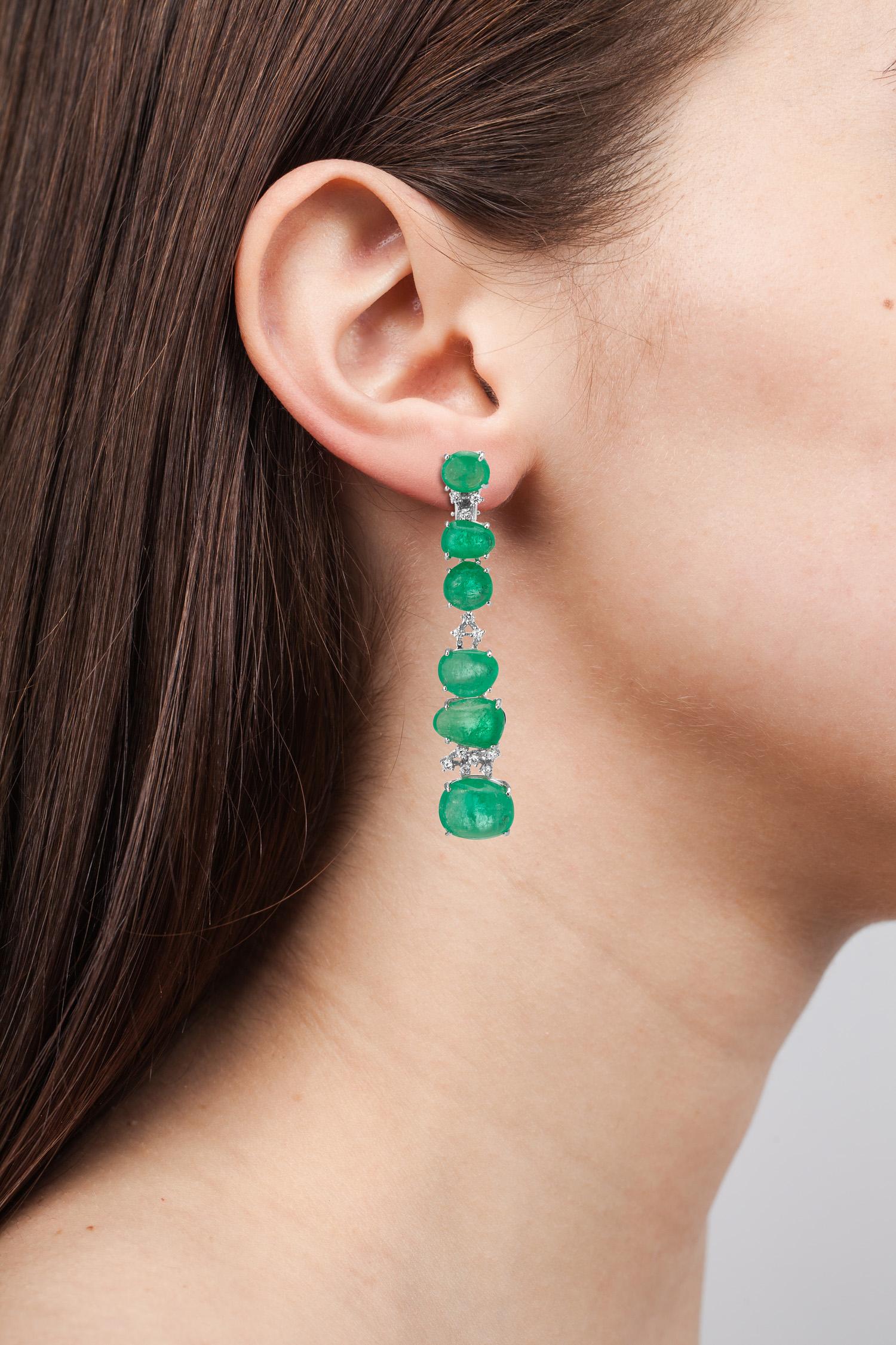 Round Cut Muzo Emerald Colombia Diamonds 18K White Gold Contemporary Drop Claw Earrings For Sale