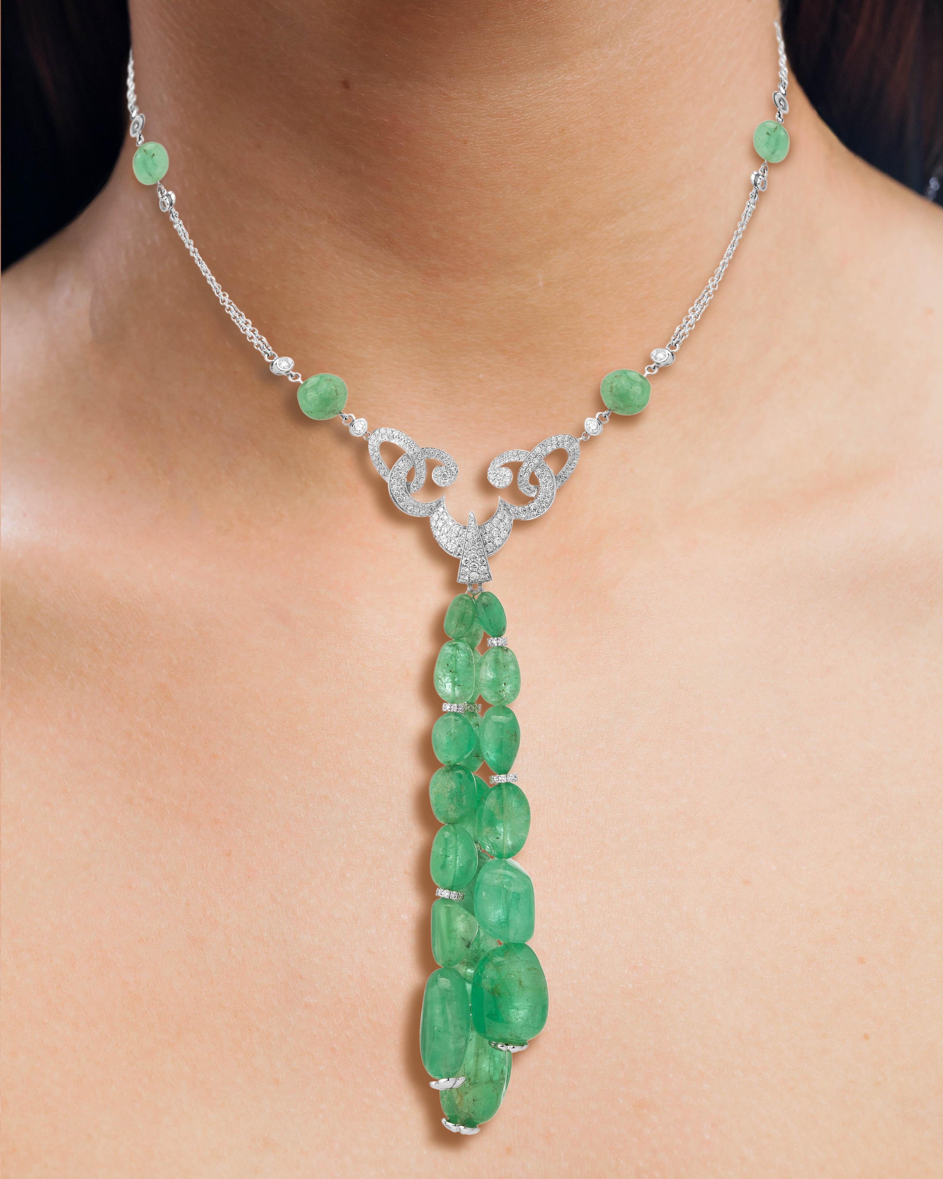 18 Karat white gold renaissance styled necklace featuring Muzo colombian emerald tassles weighing 131.35 carats and 2.09 carats of round brilliant diamonds

Muzo Emerald Colombia Heritage Verity Pendant set with 131.35 carats Emerald

Verity is a