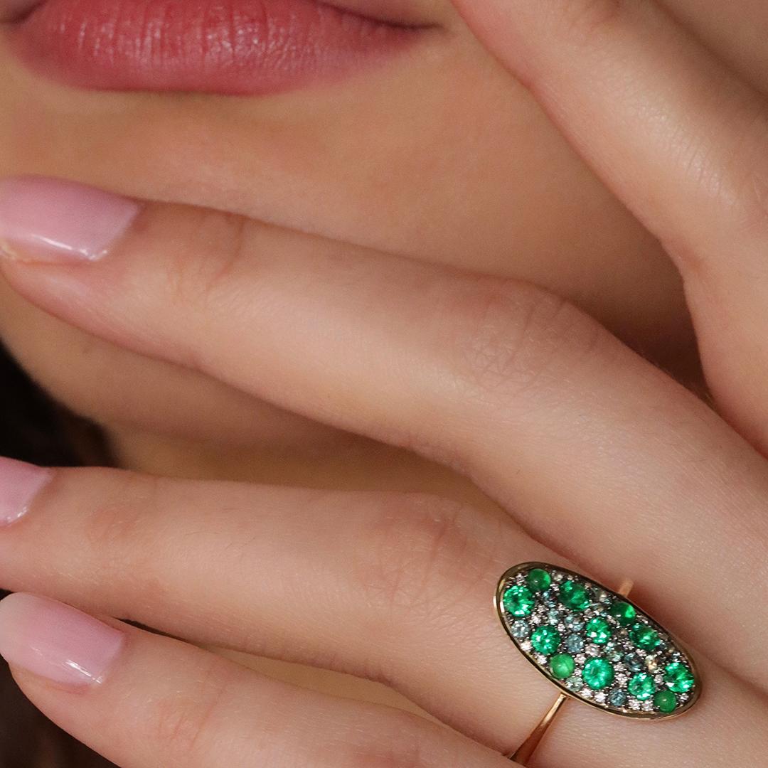 Muzo Emerald Colourchanging Alexandrite Diamond Pave Ring For Sale 9