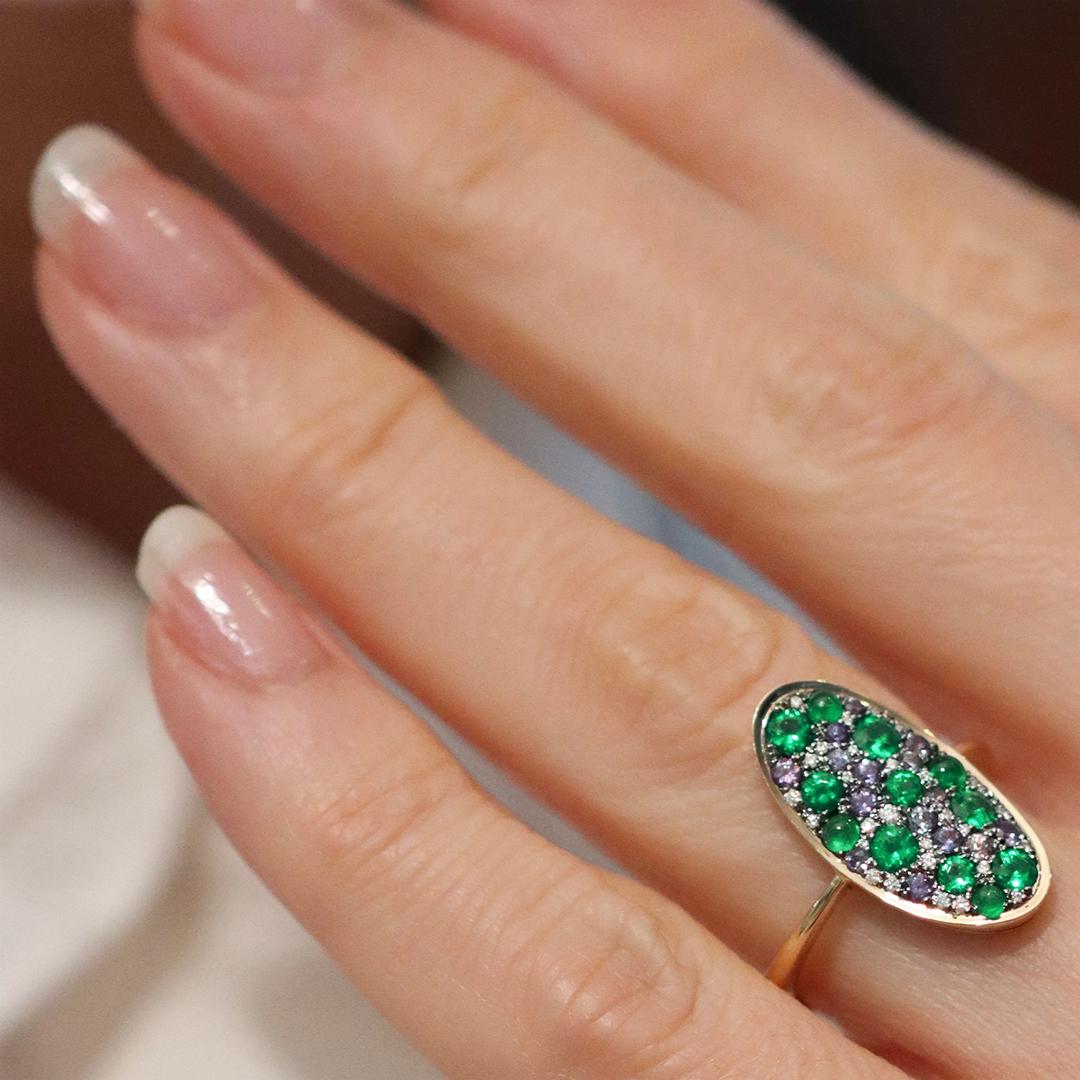 Muzo Emerald Colourchanging Alexandrite Diamond Pave Ring For Sale 10