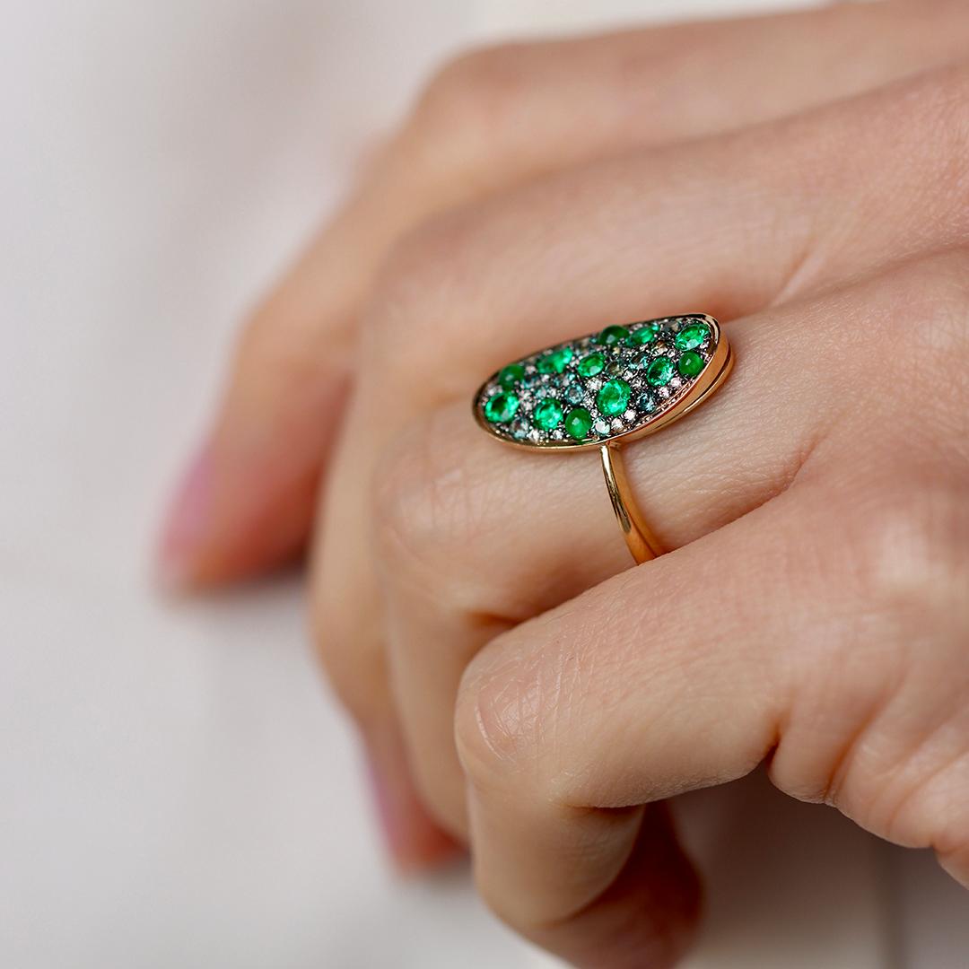 Muzo Emerald Colourchanging Alexandrite Diamond Pave Ring For Sale 11