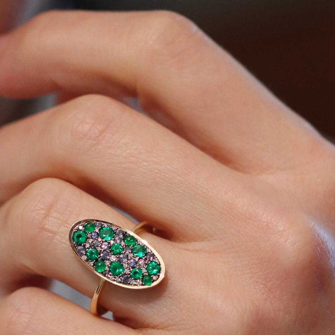 Muzo Emerald Colourchanging Alexandrite Diamond Pave Ring For Sale 14